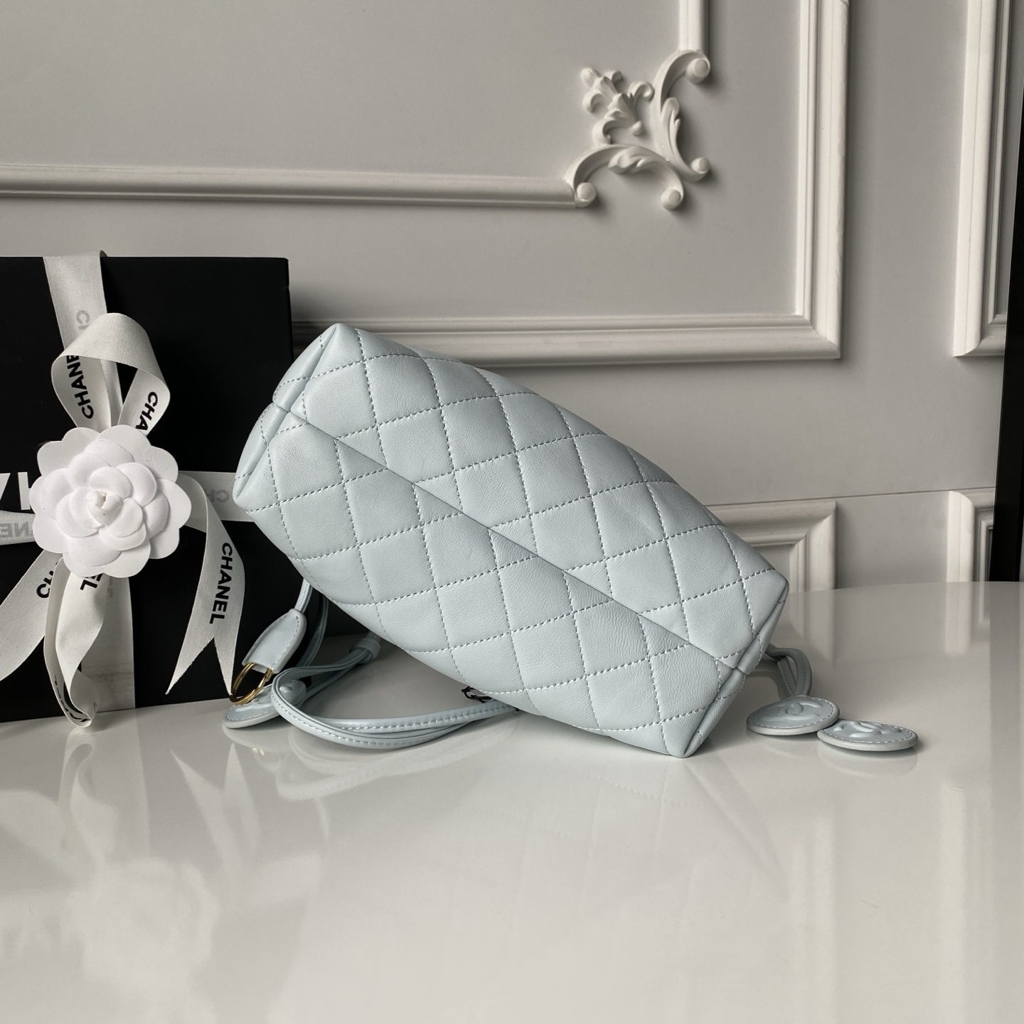 Chanel Style Leather Bag style reference detail image 7 from source 770398