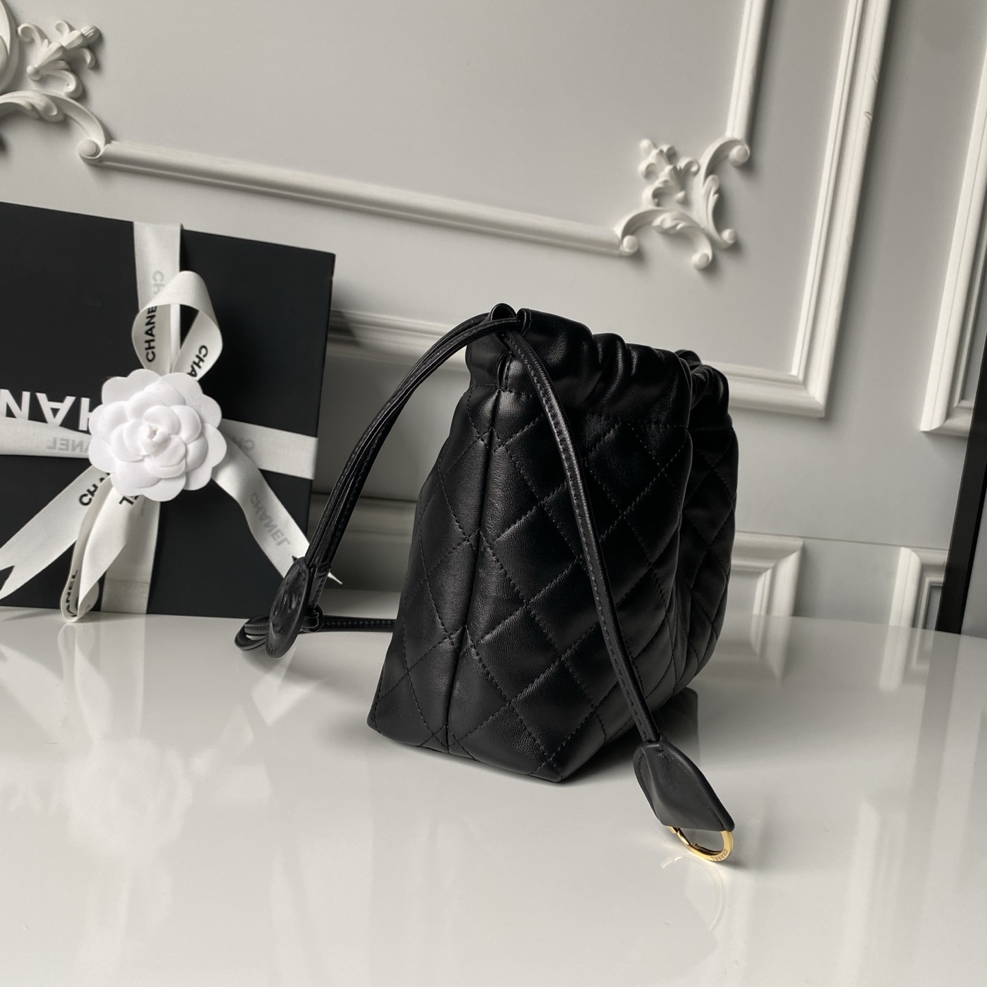 Chanel Style Leather Bag style reference detail image 6 from source 776474