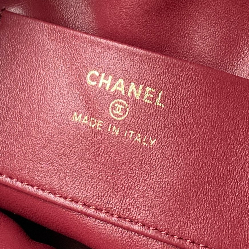 Chanel Style Leather Bag style reference detail image 8 from source 776475