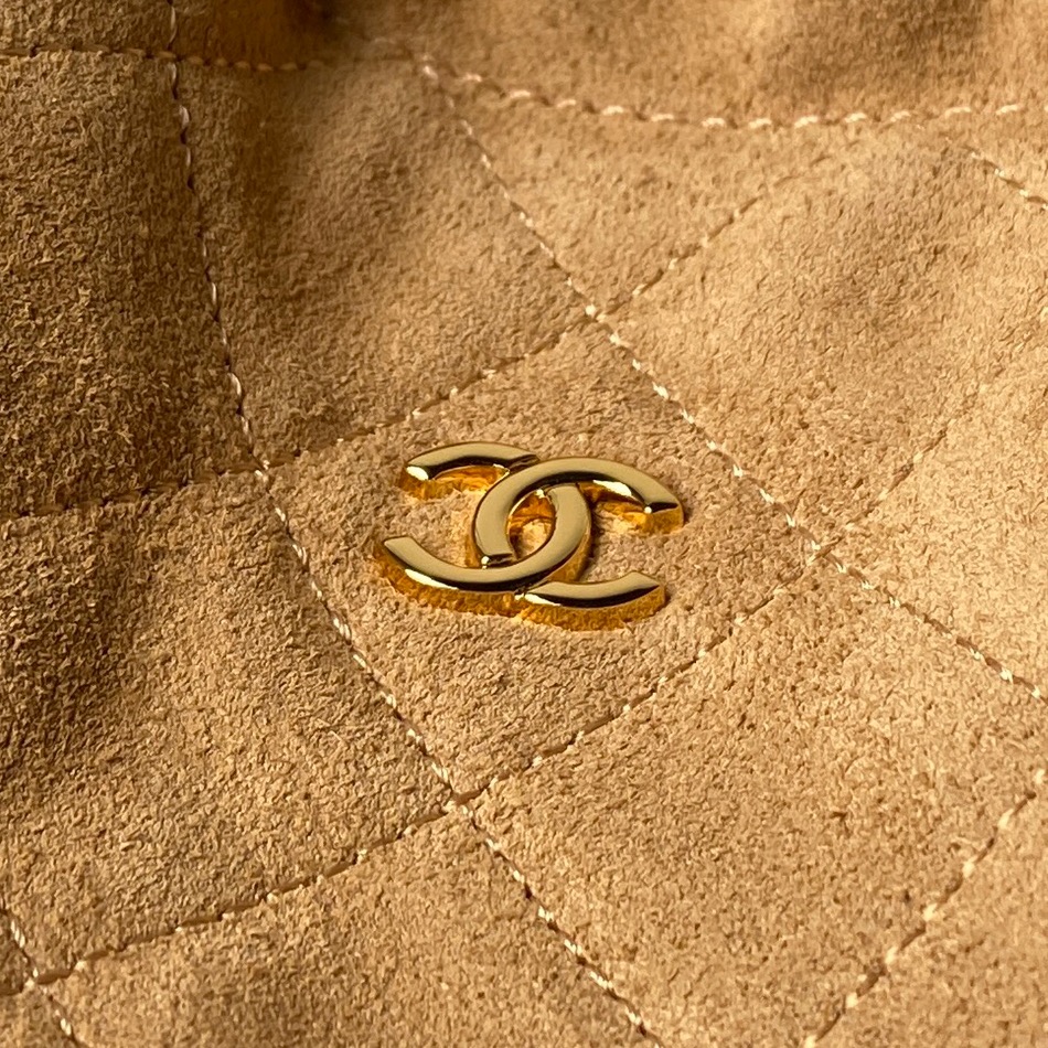 Chanel Style Leather Bag style reference detail image 3 from source 776475