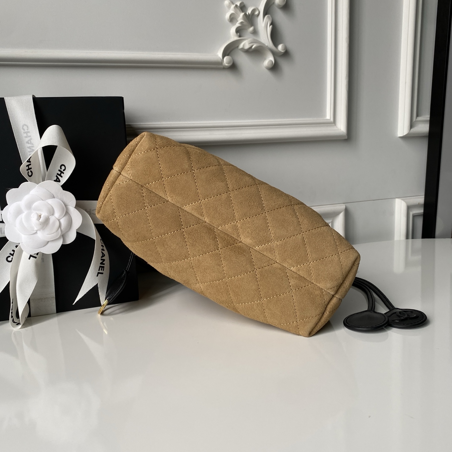 Chanel Style Leather Bag style reference detail image 7 from source 776475