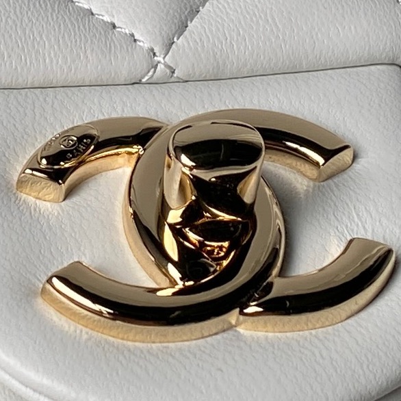 Chanel Style Leather Chain Bag style reference detail image 3 from source 776486