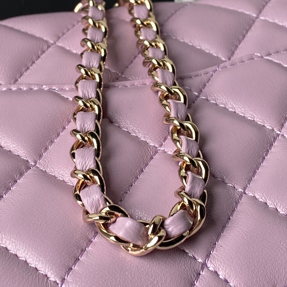 Chanel Style Leather Chain Bag style reference detail image 7 from source 776485