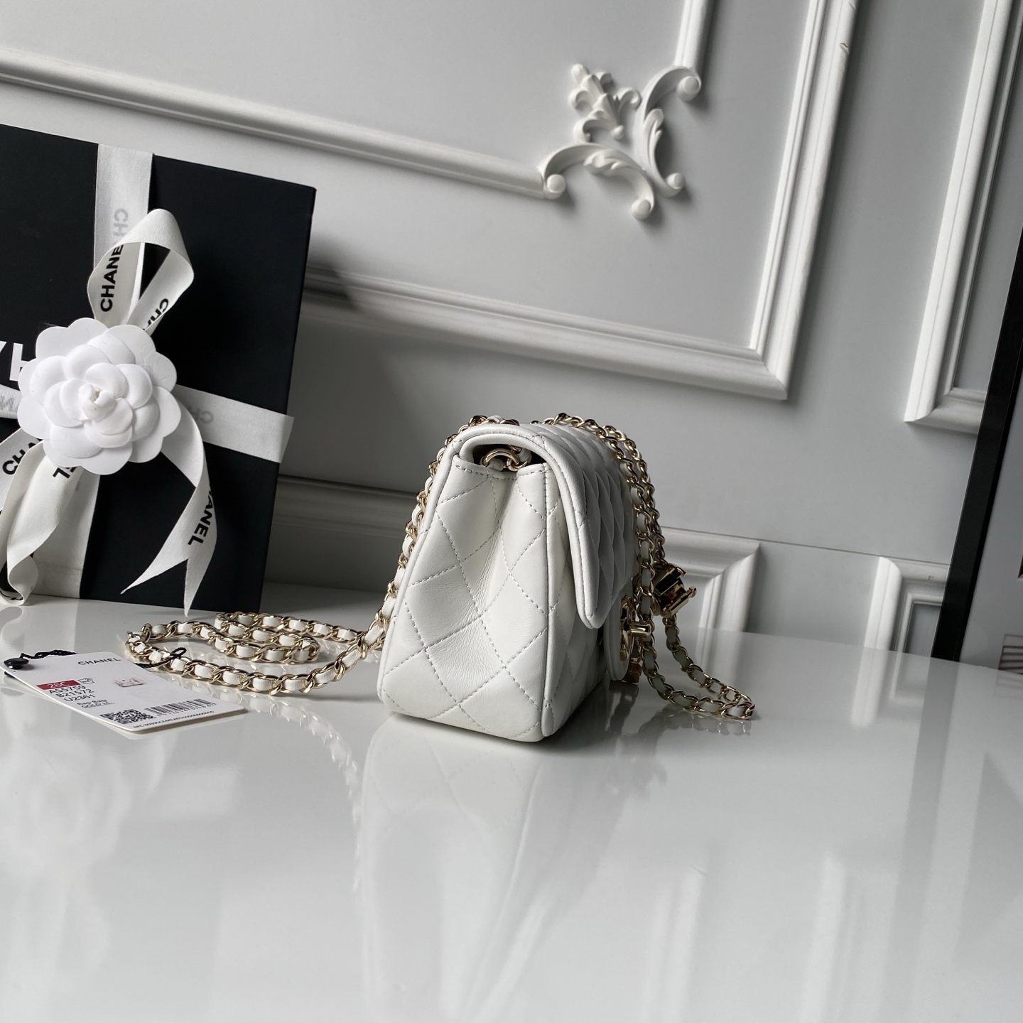 Chanel Style Leather Chain Bag style reference detail image 6 from source 776481