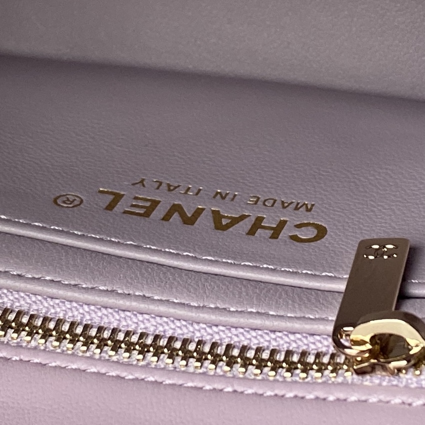 Chanel Style Leather Chain Bag style reference detail image 8 from source 776480