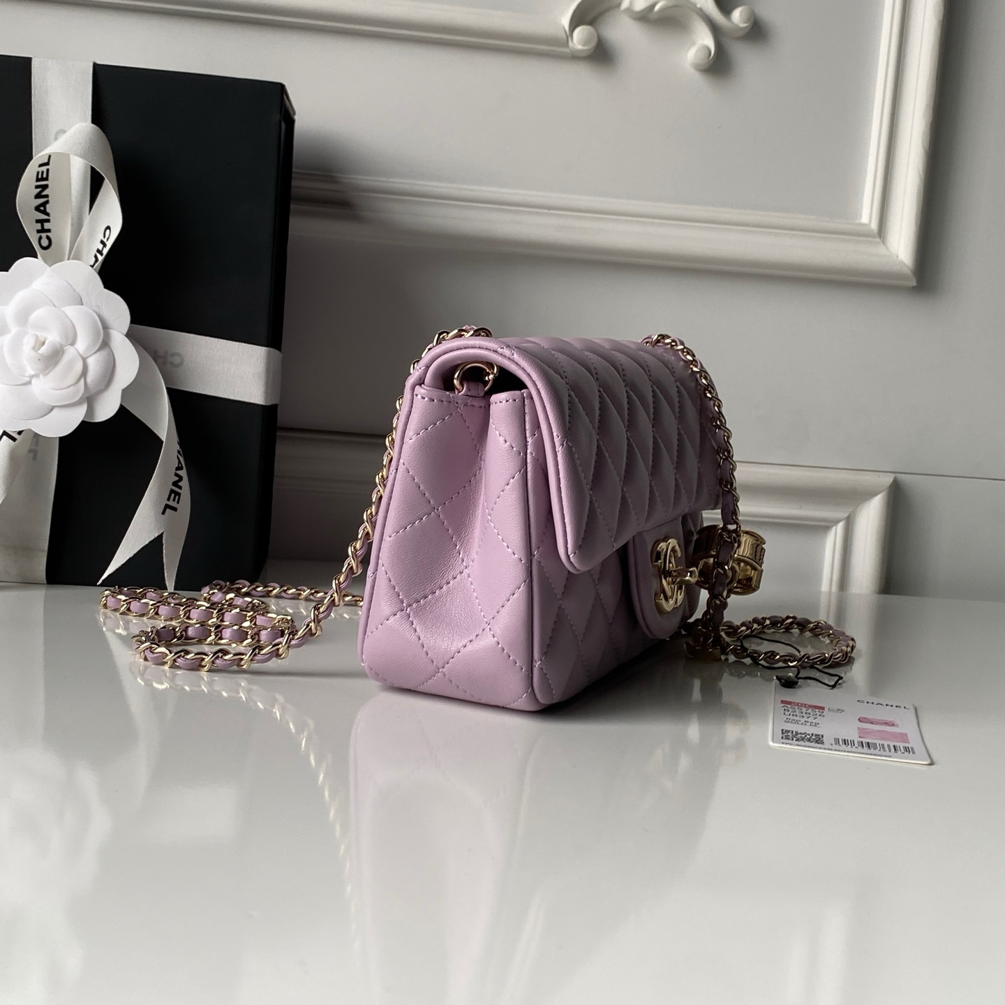 Chanel Style Leather Chain Bag style reference detail image 5 from source 776480
