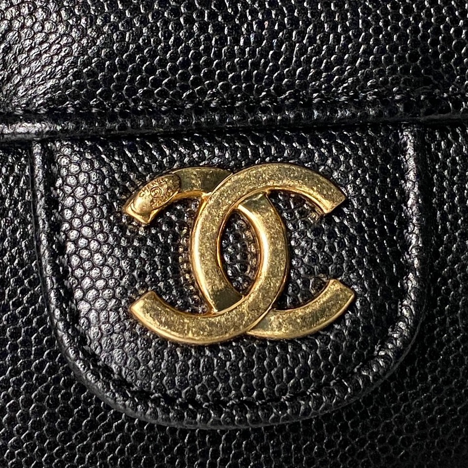 Chanel Style Leather Shoulder Bag style reference detail image 3 from source 776522
