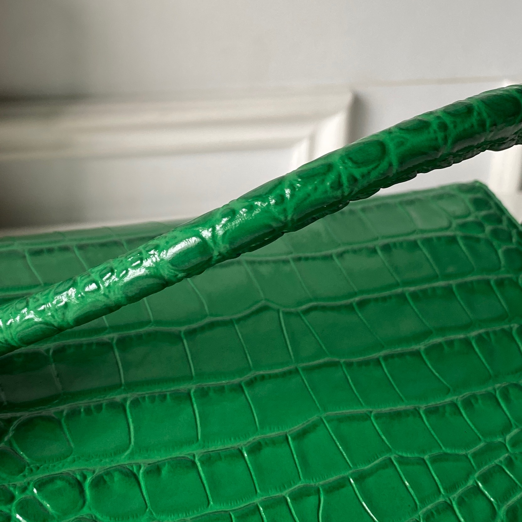 CHANEL Crocodile-Embossed Leather Top Handle bag