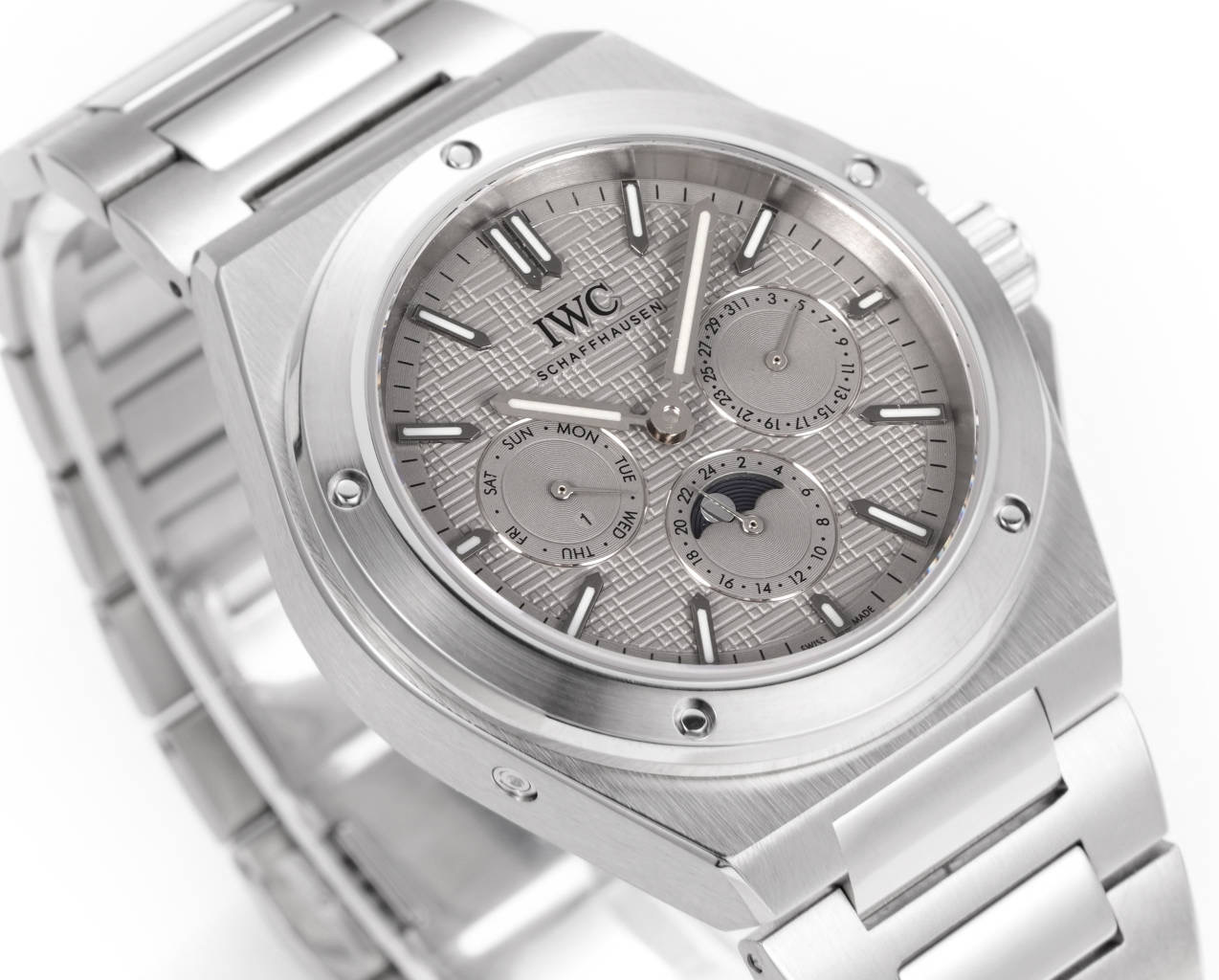 IWC Ingenieur Perpetual Calendar Digital Date-Month Silver case, bezel, and bracelet; grey dial 41mm Men's Automatic
