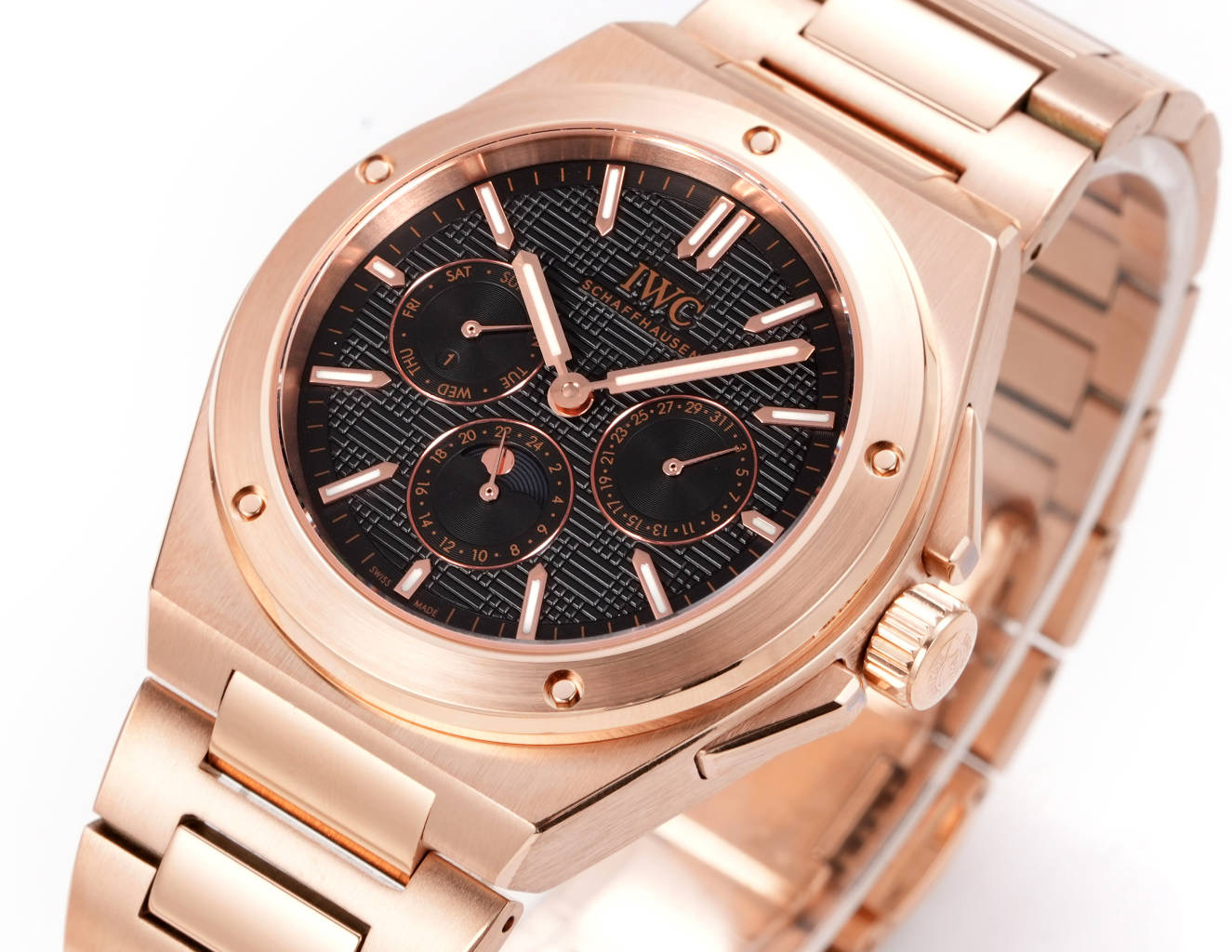 IWC Ingenieur Perpetual Calendar rose gold case, rose gold bezel, black dial, rose gold bracelet 45mm Men's Automatic