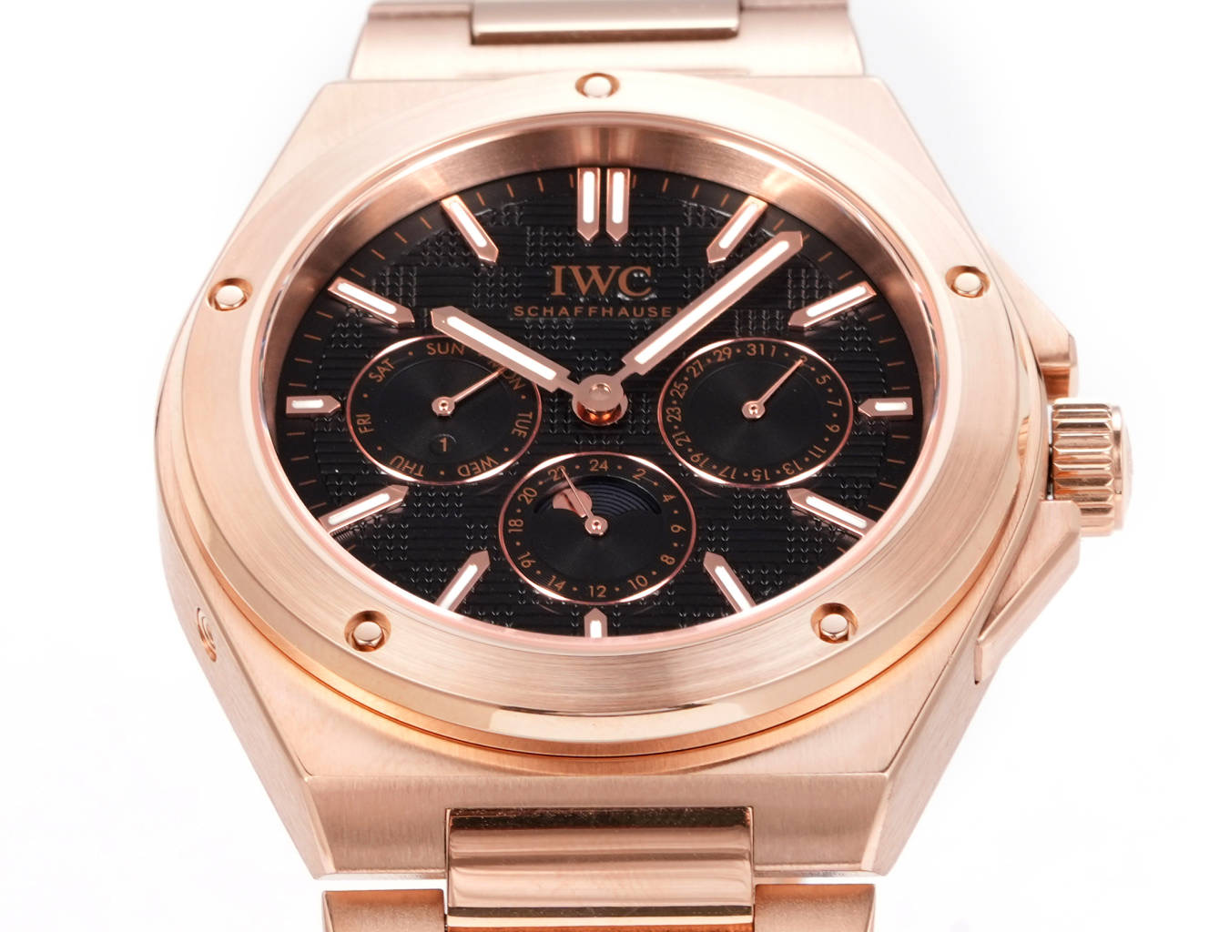 IWC Ingenieur Perpetual Calendar rose gold case, rose gold bezel, black dial, rose gold bracelet 45mm Men's Automatic