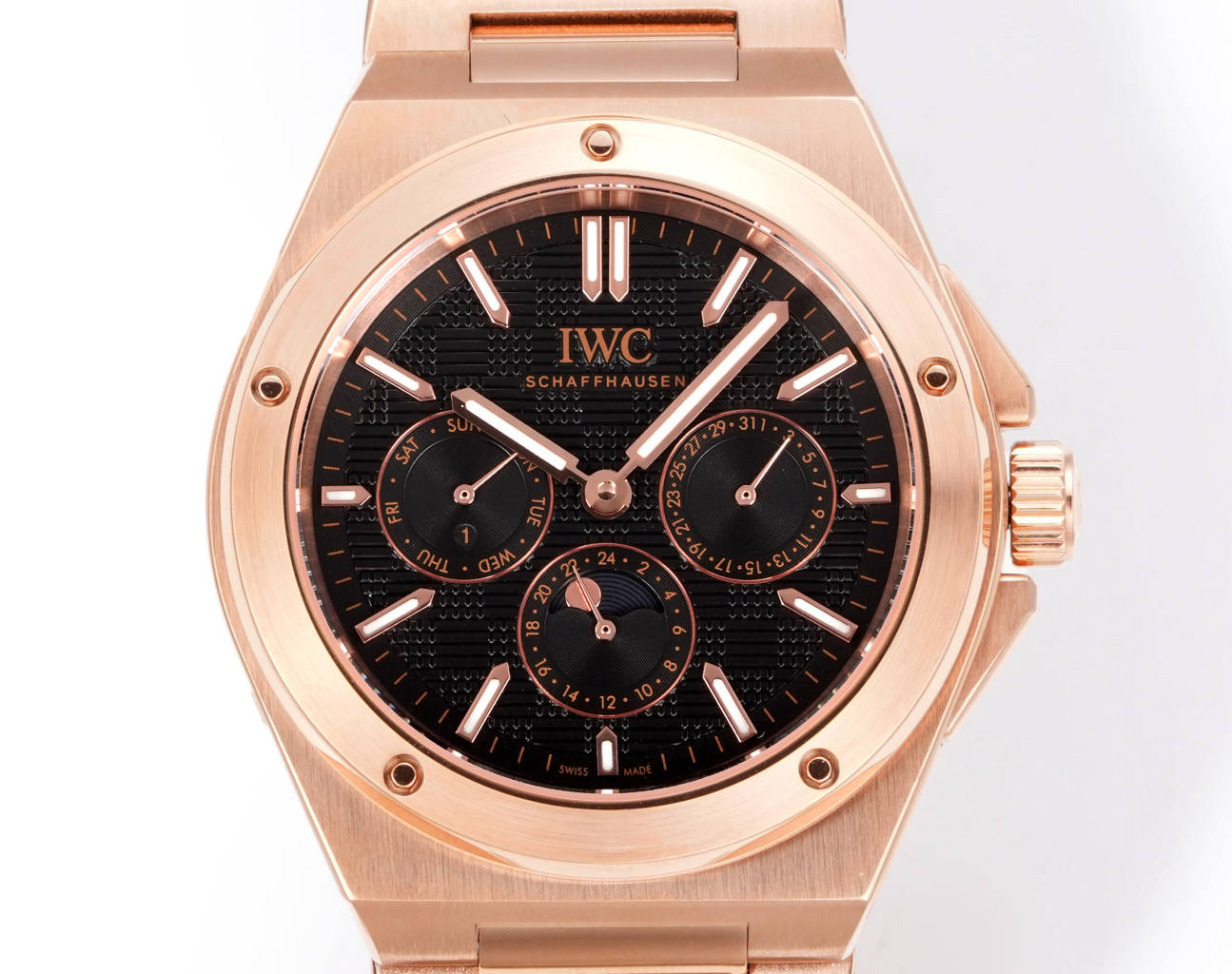 IWC Ingenieur Perpetual Calendar rose gold case, rose gold bezel, black dial, rose gold bracelet 45mm Men's Automatic