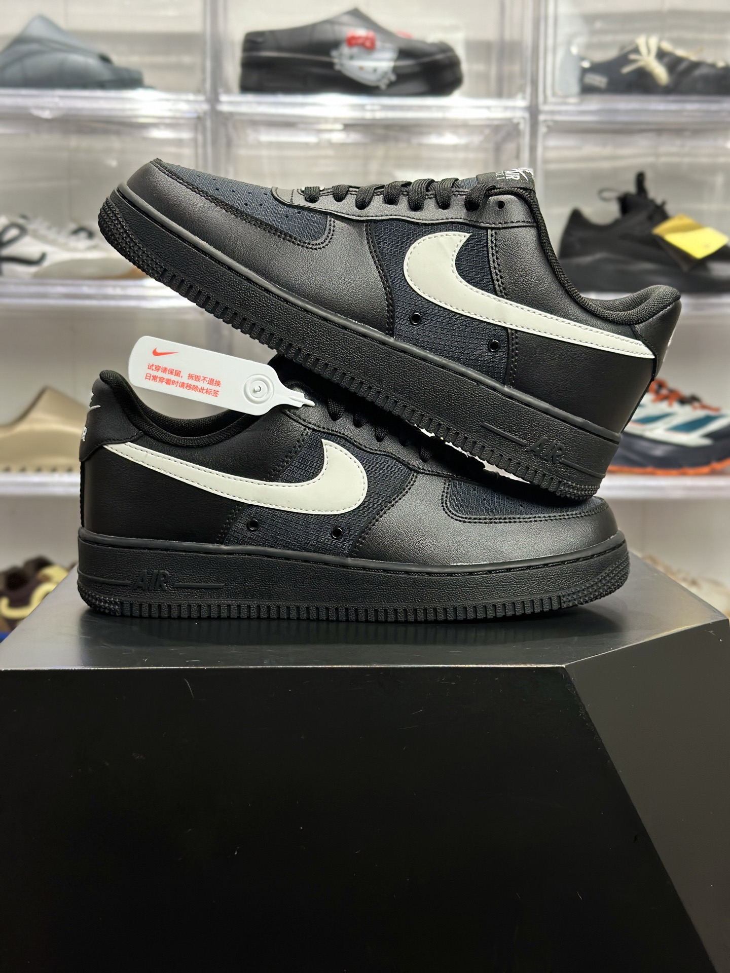 Nike Air Force 1 '07 LV8 黑灰渐变皮革板鞋 IR0592-001