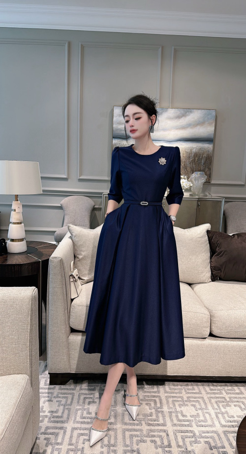 Elegant Midi Dress with Belt - Sophisticated Style for Every Occasion 1 Elegant Midi Dress with Belt - Sophisticated Style for Every Occasion