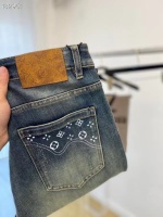早 LV, 2024 Les derniers produits au début de l'automne, le comptoir est synchronisé, le single d'origine est gravement transporté, lavé et jean décontracté, les tissus élastiques de lavage d'eau d'origine, confortables et élastiques, logo décoratif de matériel original, version super positive, High-Grade, compteurs de qualité, corps du haut du corps, corps du haut du corps, corps du haut du corps, corps du haut du corps à la mode et élégant, code 28-38 1 早 LV, 2024 Les derniers produits au début de l’automne, le comptoir est synchronisé, le single d’origine est gravement transporté, lavé et jean décontracté, les tissus élastiques de lavage d’eau d’origine, confortables et élastiques, logo décoratif de matériel original, version super positive, High-Grade, compteurs de qualité, corps du haut du corps, corps du haut du corps, corps du haut du corps, corps du haut du corps à la mode et élégant, code 28-38