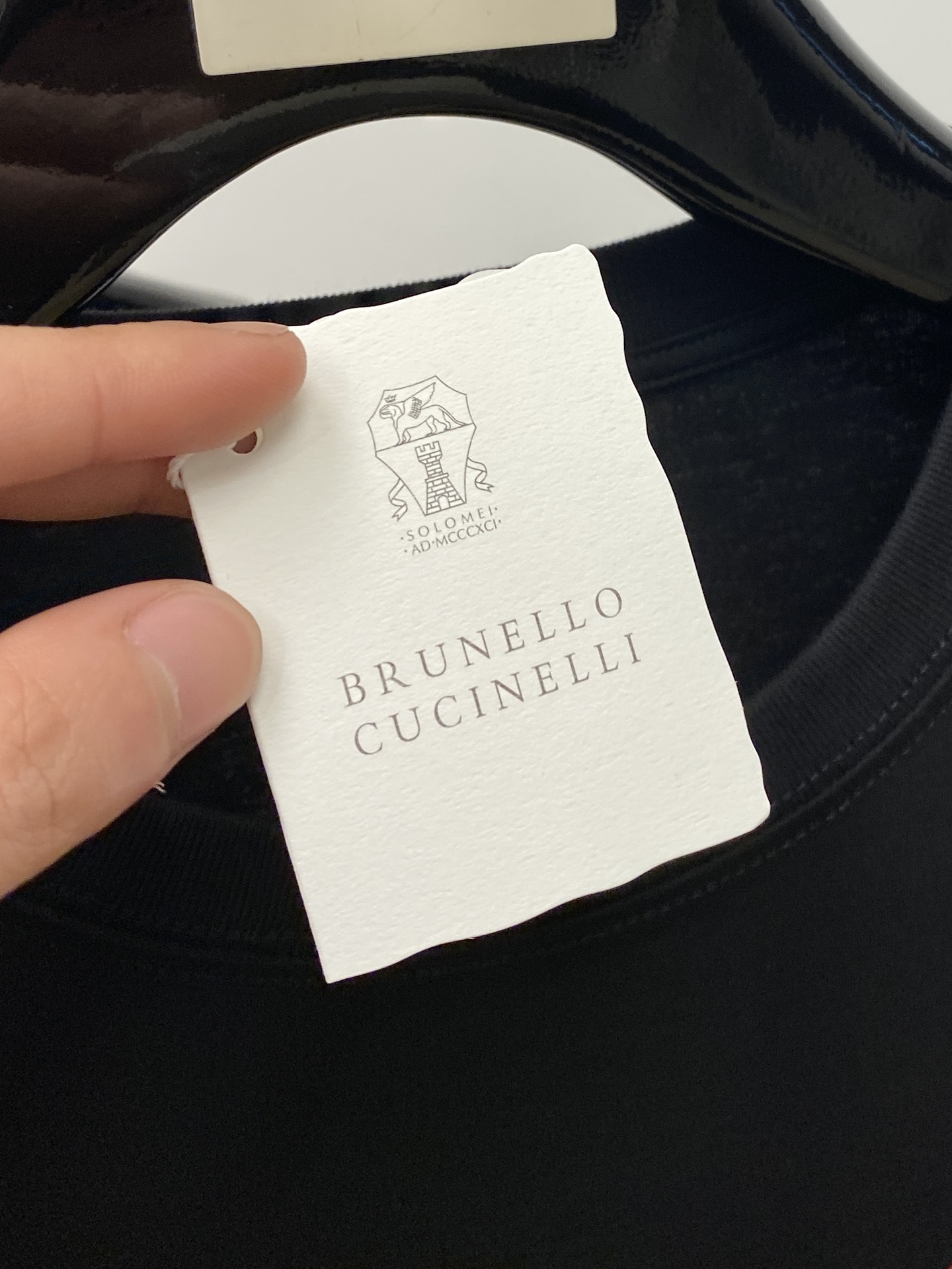 BrunelloCuc1nelli2024新品短袖T恤帅气时尚胸前精致刺绣图案字母logo简约百搭款面料