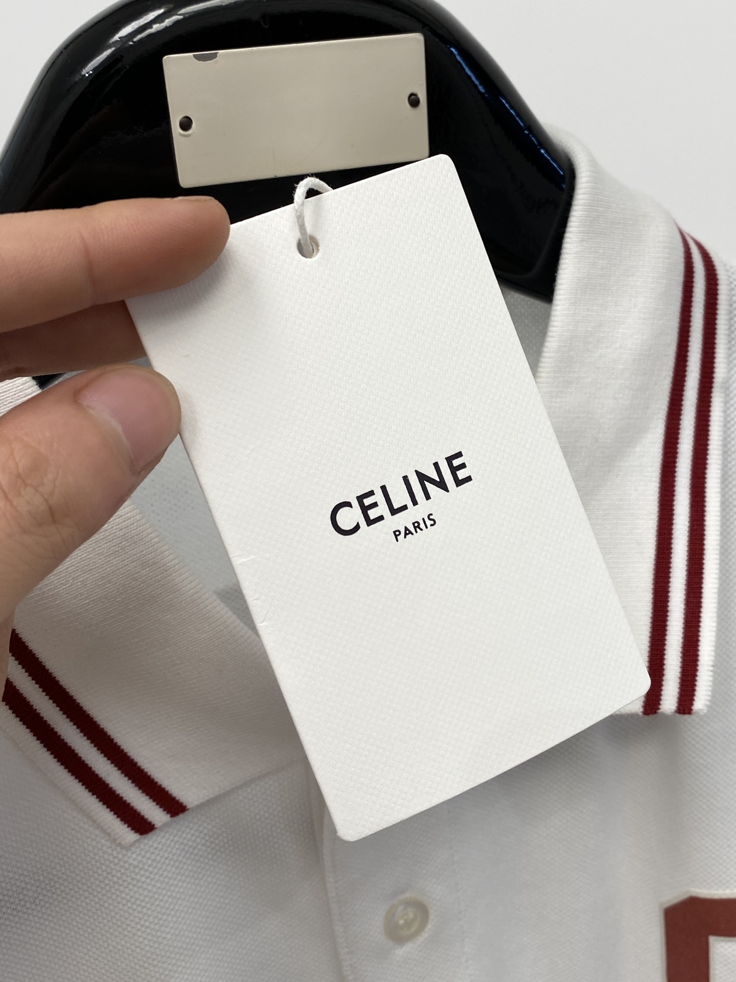 Celine赛琳2024新品短袖T恤帅气时尚胸前顶级印胶字母logo简约百搭款面料棉不仅挺括保持潮流的廓