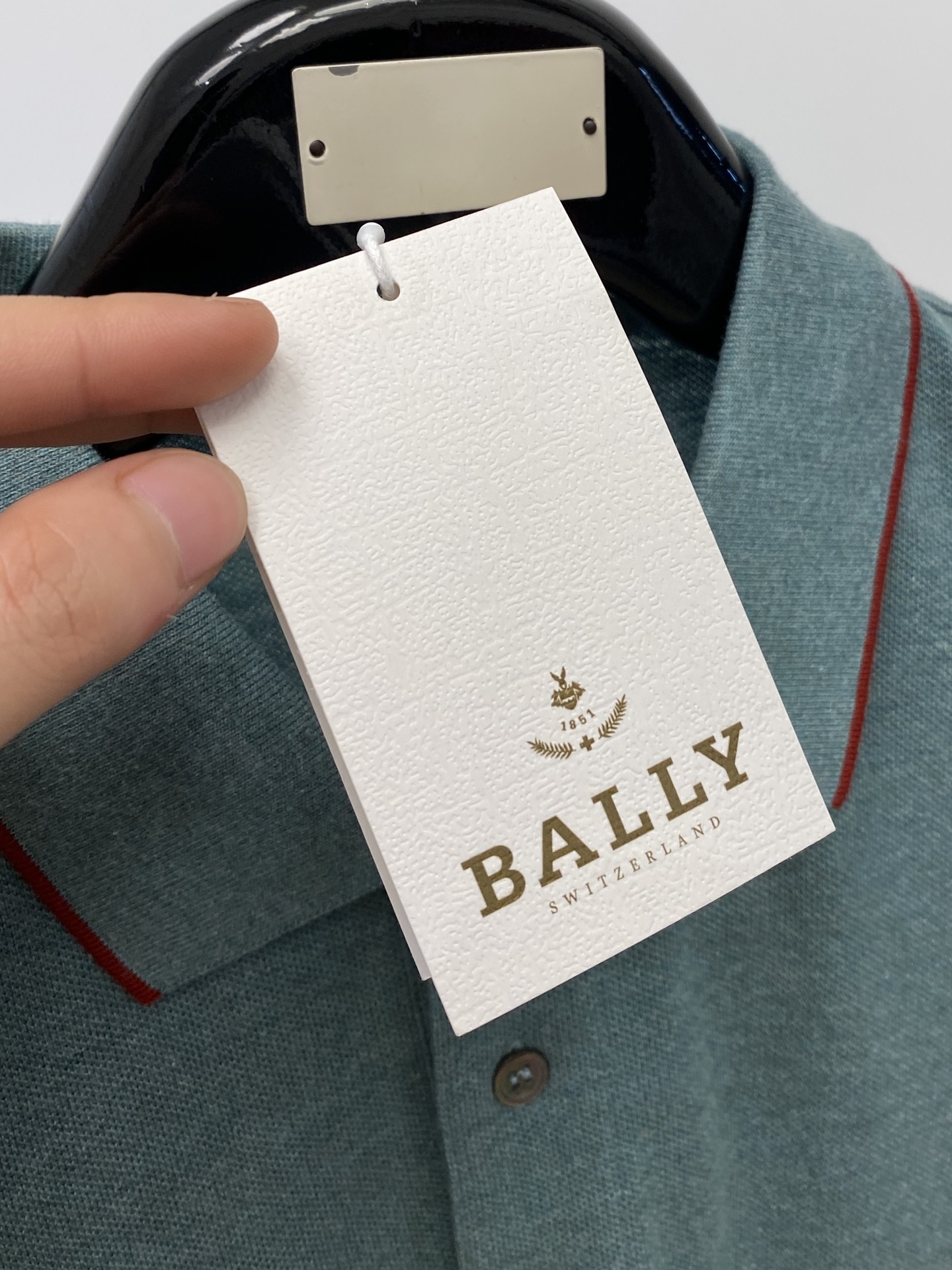 BALLY巴利2024新品短袖T恤帅气时尚袖口刺绣织带字母logo简约百搭款面料棉不仅挺括保持潮流的廓形
