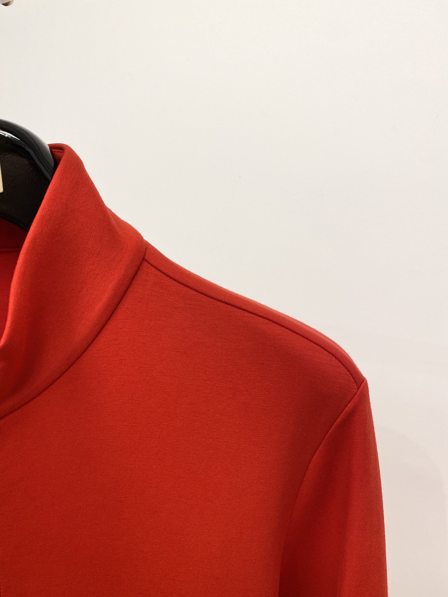 DESCENTE迪桑特、2024新品卫衣外套，帅气时尚，肩部顶级印胶图案logo，简约百搭款。面料棉 不