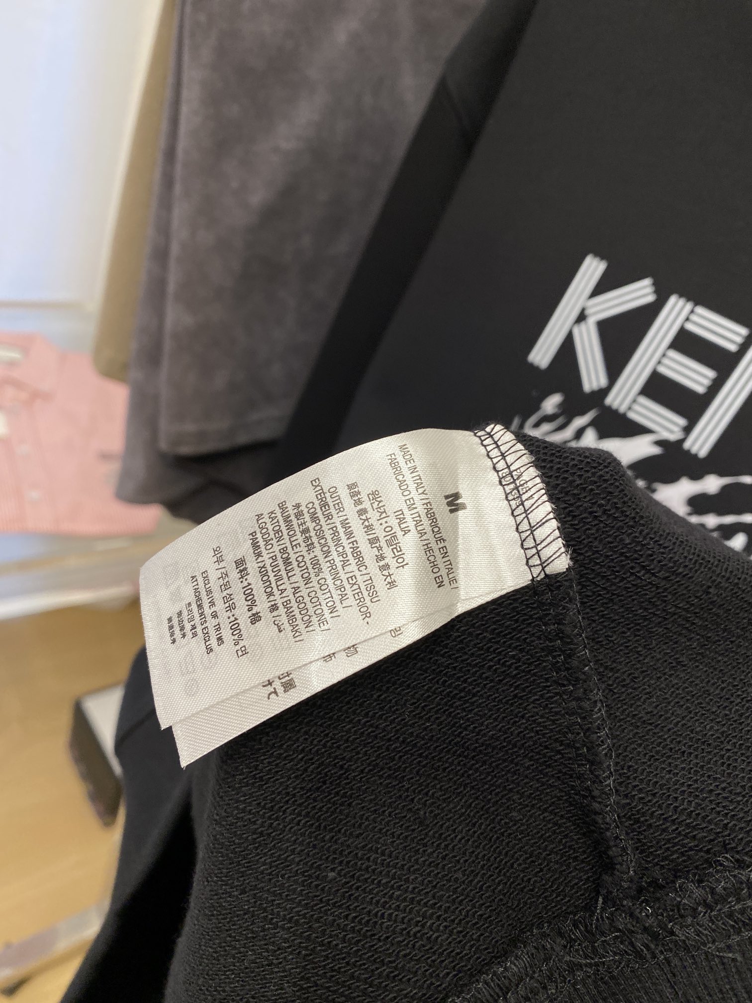  KENZO、新品卫衣，帅气时尚，胸前顶级印花图案字母logo，简约百搭款。面料棉 不仅挺括，保持潮流的
