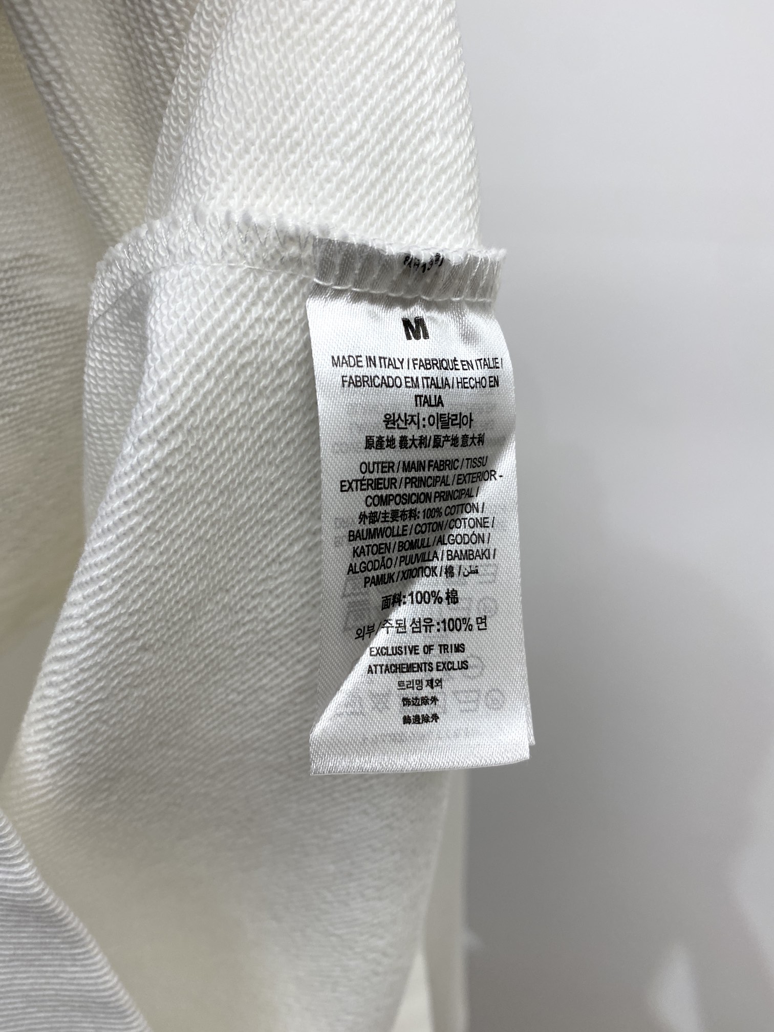  KENZO、新品卫衣，帅气时尚，胸前顶级印花图案字母logo，简约百搭款。面料棉 不仅挺括，保持潮流的