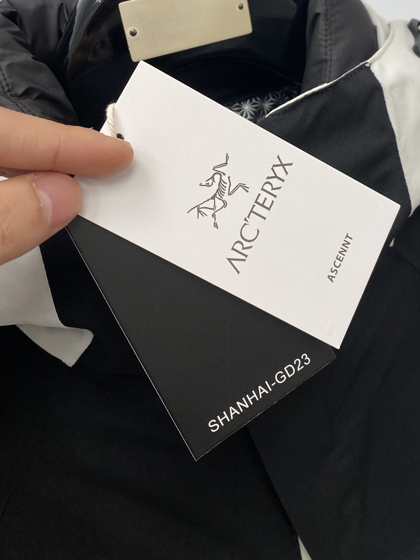  始祖鸟、新品可拆卸羽绒夹克外套，时尚帅气，胸前顶级印花图案logo，简约百搭款，定制原版面料，不仅挺括