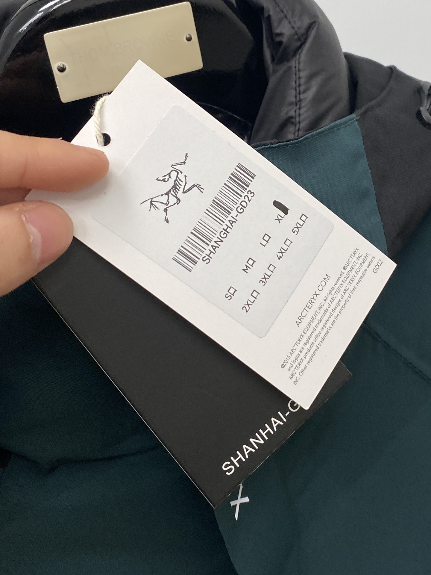  始祖鸟、新品可拆卸羽绒夹克外套，时尚帅气，胸前顶级印花图案logo，简约百搭款，定制原版面料，不仅挺括
