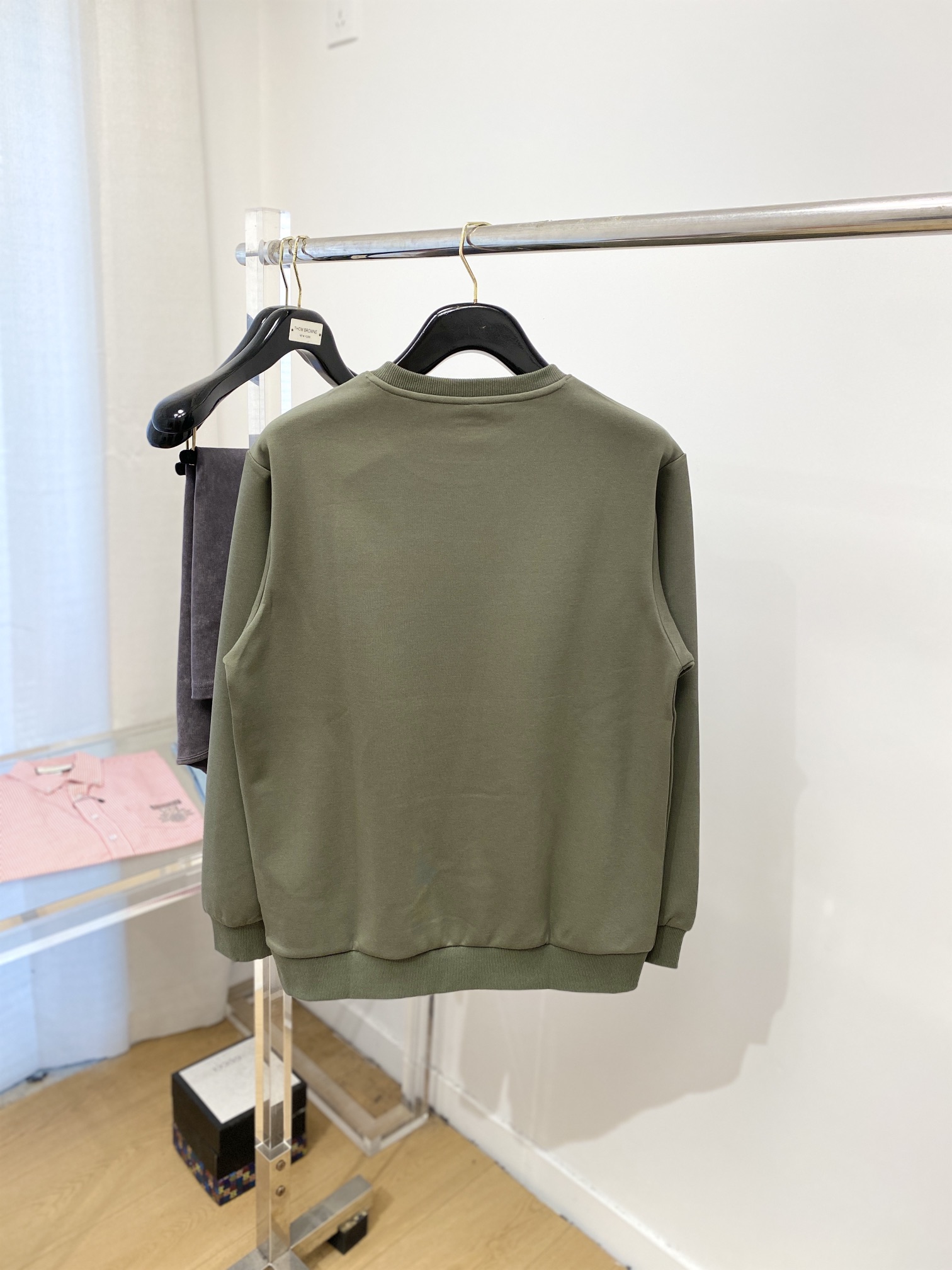 始祖鸟、2024新品卫衣，帅气时尚，胸前顶级印花图案logo，简约百搭款。面料棉 不仅挺括，保持潮流的廓