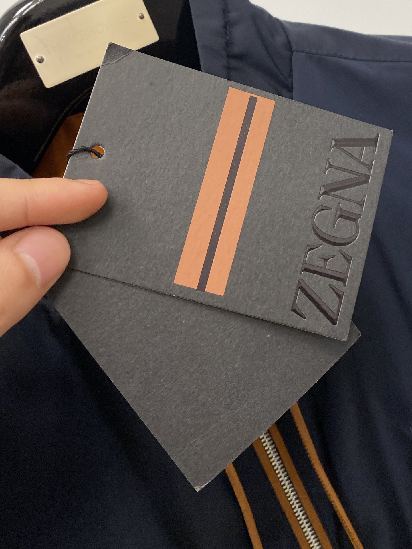 杰尼亚、2025新品夹克马甲外套，时尚帅气，胸前精致刺绣字母logo，简约百搭款，定制原版面料，不仅挺括