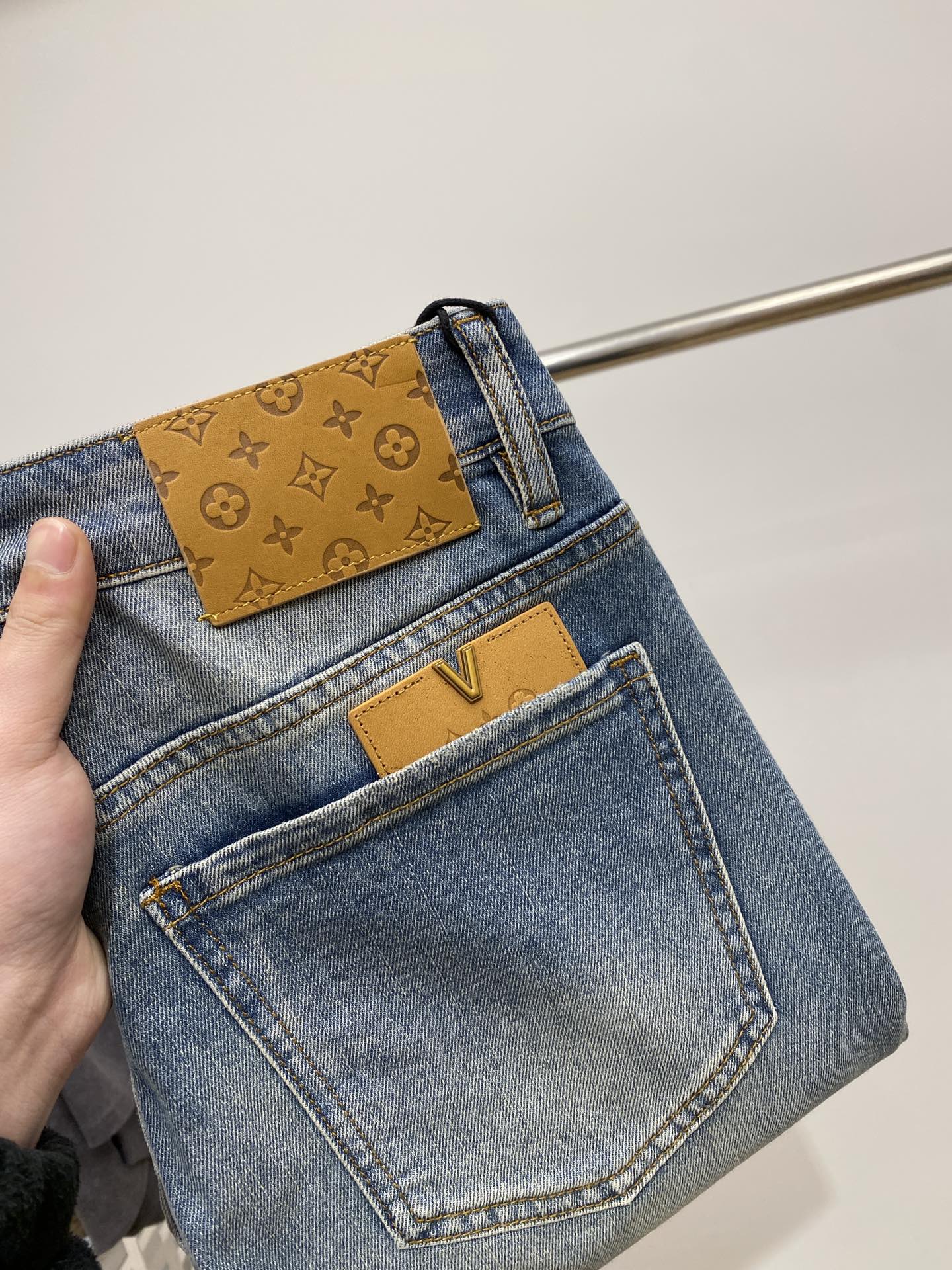 NO:118277,LV, 2025 latest products, special counters are available at the same time, original singles, washable casual jeans, imported original washable elastic fabric, comfortable and elastic, original hardware and auxiliary decorative logo, super positive style, extremely high grade, counter quality, fashionable and stylish upper body, 29-38,, louis vuitton, jeans, alexander wang19860909LV、2025最新品,专柜同步有售,原单狠货,水洗休闲牛仔裤,进口原版水洗弹力面料,舒适有弹性,原版五金辅料装饰logo,版型超正,档次极高,专柜品质,上身时尚有型,码数29-38,,louis vuitton,jeans,alexander wang,Men's clothing