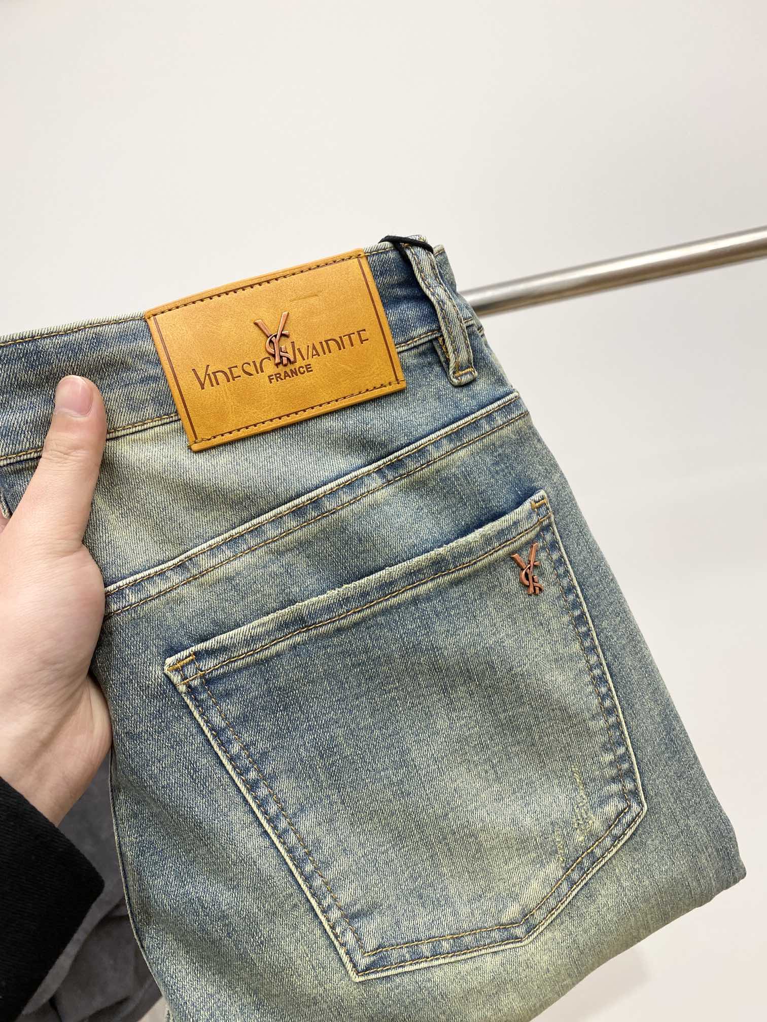 NO:116789,YSL Saint Laurent, the latest products, the counter is available at the same time, original single-purpose goods, water-washed casual jeans, imported original washing elastic fabric, comfortable and elastic, original hardware and auxiliary decorative logo, super positive style, extremely high grade, counter quality, fashionable and stylish upper body, 28-38,, saint laurent, saint laurent, jeans, alexander wang19860909YSL 圣罗兰、最新品,专柜同步有售,原单狠货,水洗休闲牛仔裤,进口原版水洗弹力面料,舒适有弹性,原版五金辅料装饰logo,版型超正,档次极高,专柜品质,上身时尚有型,码数28-38,,saint laurent,saint laurent,jeans,alexander wang,Men's clothing