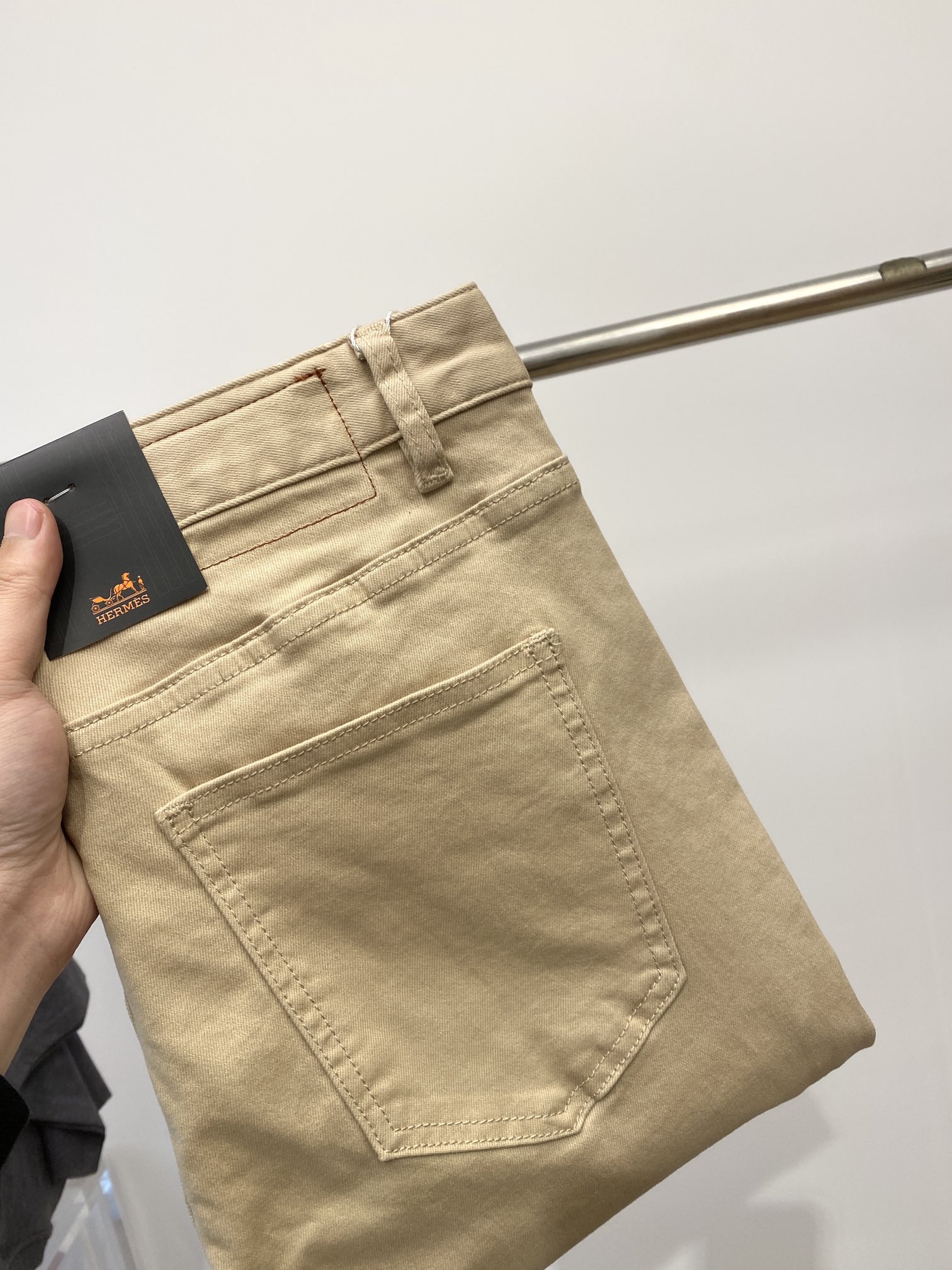 NO:123175,Hermes, 2025 latest products, special counters are available at the same time, original singles, washable casual jeans, imported original washable elastic fabric, comfortable and elastic, original hardware and auxiliary decorative logo, super positive style, extremely high grade, counter quality, fashionable and stylish upper body, 29-38, hermes, jeans, alexander wang19860909爱马仕、2025最新品,专柜同步有售,原单狠货,水洗休闲牛仔裤,进口原版水洗弹力面料,舒适有弹性,原版五金辅料装饰logo,版型超正,档次极高,专柜品质,上身时尚有型,码数29-38,,hermes,jeans,alexander wang,Men's clothing