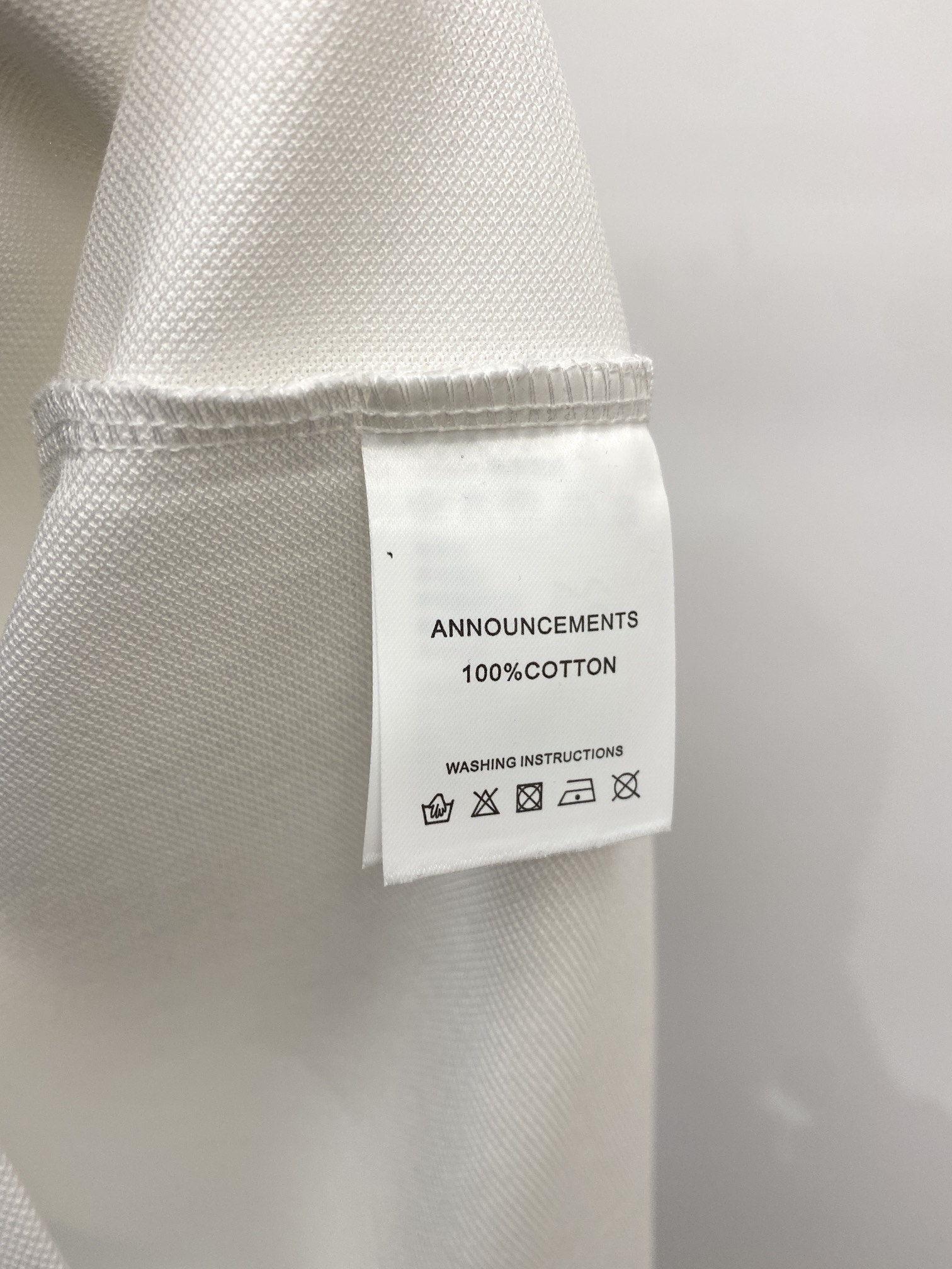 Brunello Cuc1nelli、 2025最新款短袖T恤，帅气时尚，胸前顶级印胶图案logo，简约