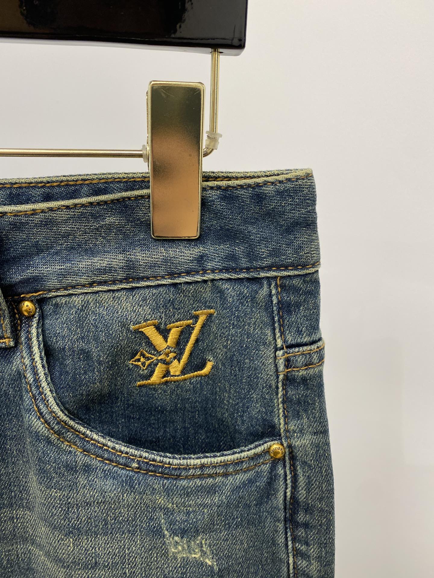 LV、2025最新品，专柜同步有售，原单狠货，水洗休闲牛仔裤，进口原版水洗弹力面料，舒适有弹性，原版五金