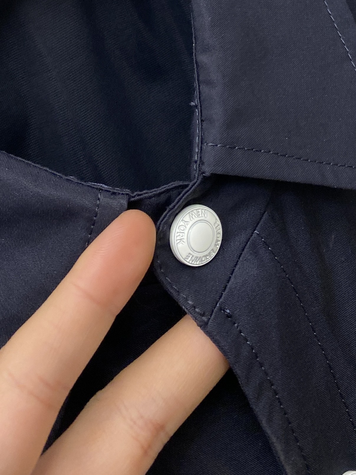 TB、2025新品衬衫外套，时尚帅气，简约百搭款，胸前精致刺绣图案logo，定制原版面料，不仅挺括，保持