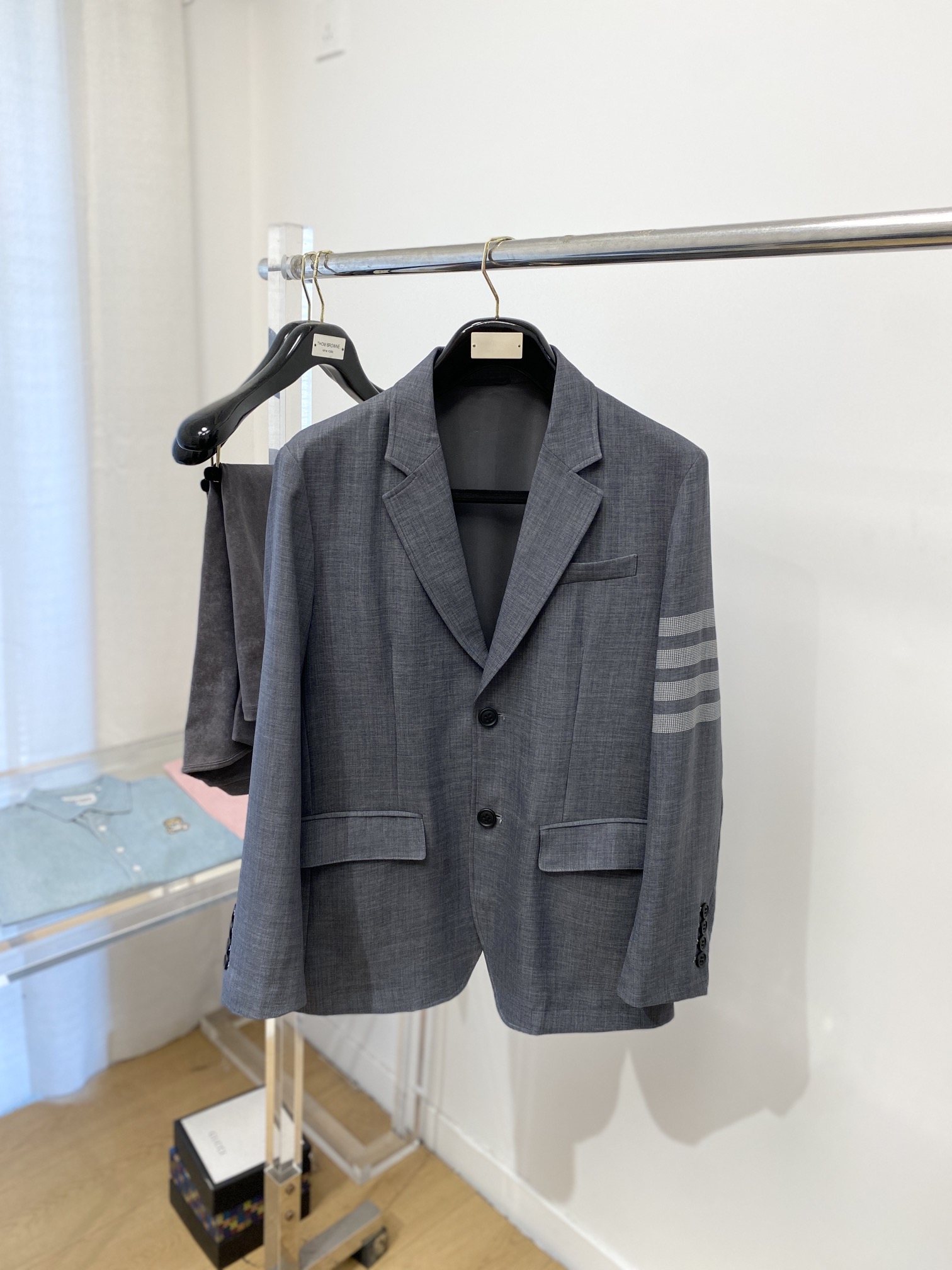 NO:123209,TB, 2025 latest products, available at the counter, fashionable and casual suit, comfortable and breathable upper body, simple and atmospheric, simple and easy to match, full of air, code number M-3XL, business suit, alexander wang19860909TB、2025最新品,专柜同步有售,时尚休闲西装,上身舒适透气,简约大气,简约易搭配,档气十足,码数M-3XL,,business suit,alexander wang,Men's clothing