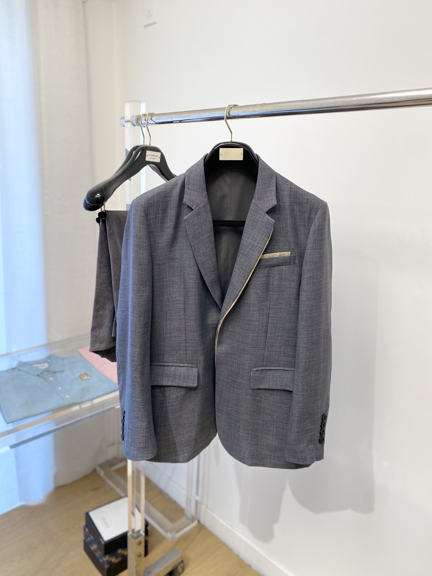 NO:123211,Dior, 2025 latest products, available at the counter, fashionable and casual suits, comfortable and breathable upper body, simple and atmospheric, simple and easy to match, full of air, code number M-3XL, dior, business suit, alexander wang19860909迪奥、2025最新品,专柜同步有售,时尚休闲西装,上身舒适透气,简约大气,简约易搭配,档气十足,码数M-3XL,,dior,business suit,alexander wang,Men's clothing