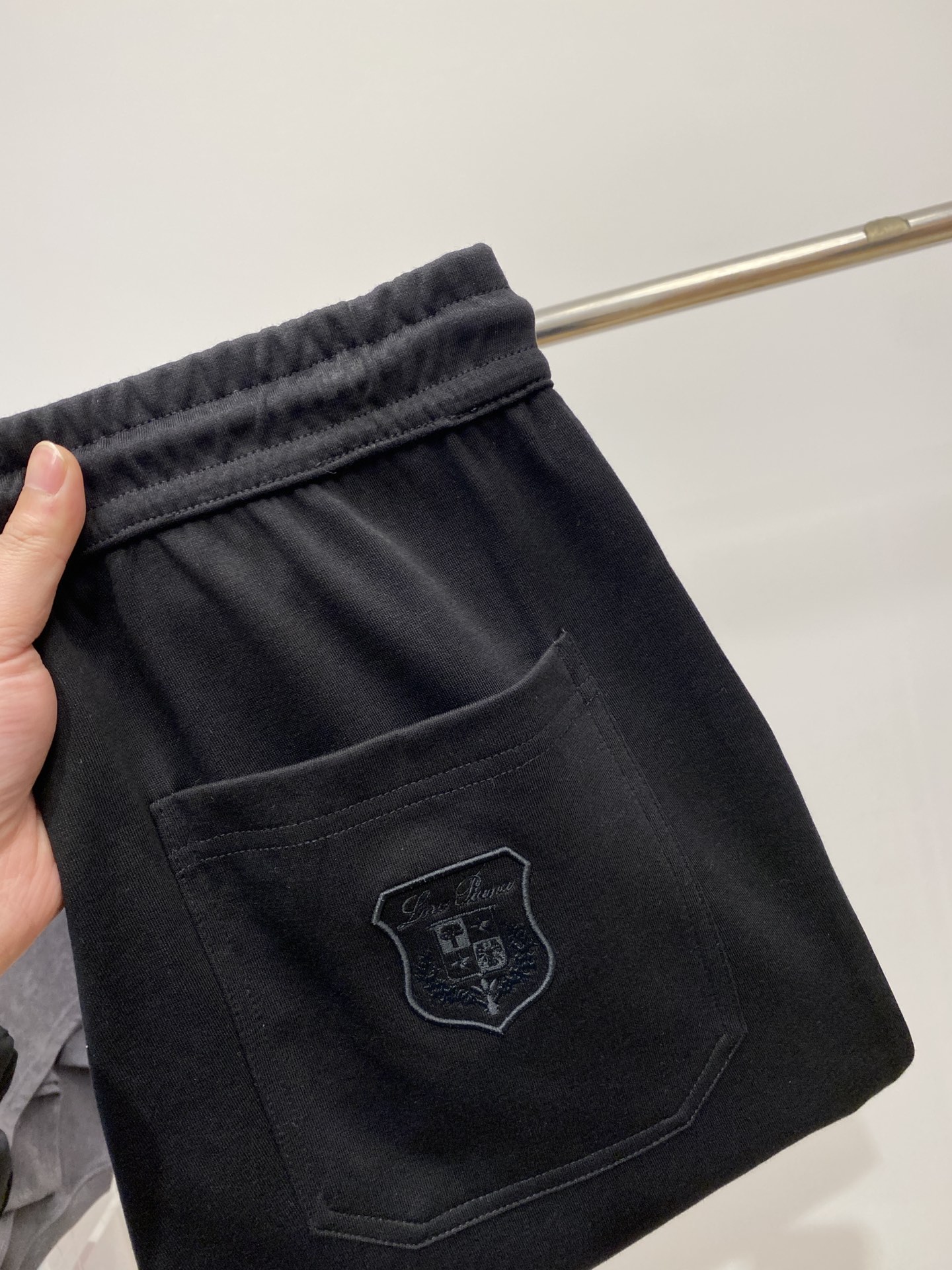 NO:127542,LP, 2025 hot casual pants, high elasticity and slimming, simple and versatile, with fine workmanship, every needle can be seen attentively. Many celebrities and internet celebrities love the most, lengthen their body proportions!  Micro-spin ^_^Comfortable fabric Details M-3XL, loro piana, alexander wang19860909LP、2025爆款休闲裤 高弹显瘦必爆简约百搭爆款,做工精细,每一针都看得到用心,超多明星网红最爱 拉长身材比例哦！微弹 ^_^舒适面料 细节体码数M-3XL,,loro piana,alexander wang,Men's clothing