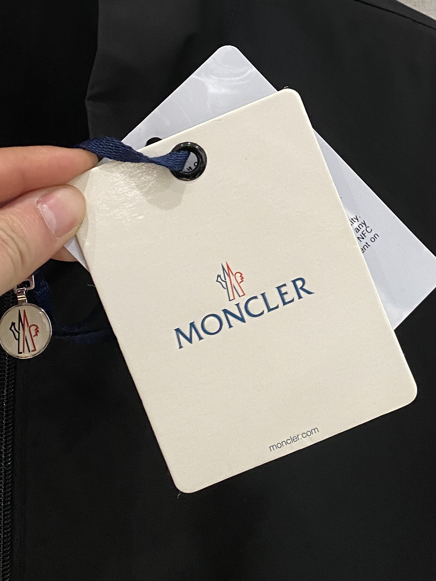 蒙口、2025新品夹克外套，时尚帅气，简约百搭款，袖口刺绣装饰图案logo，定制原版面料，不仅挺括，保持