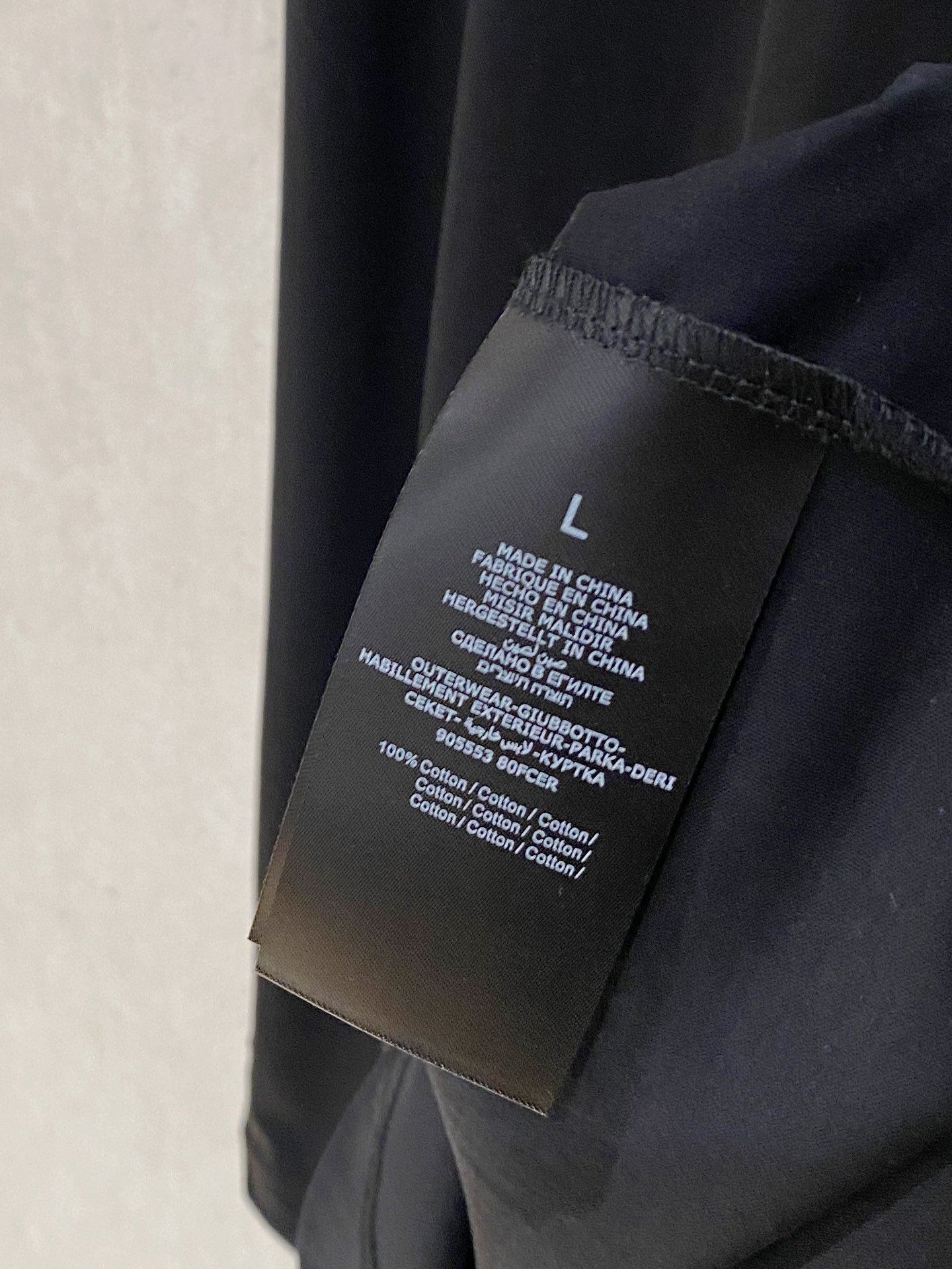  lP。、2025最新款短袖T恤，帅气时尚，胸口精致刺绣图案logo，简约百搭款。面料棉 不仅挺括，保持