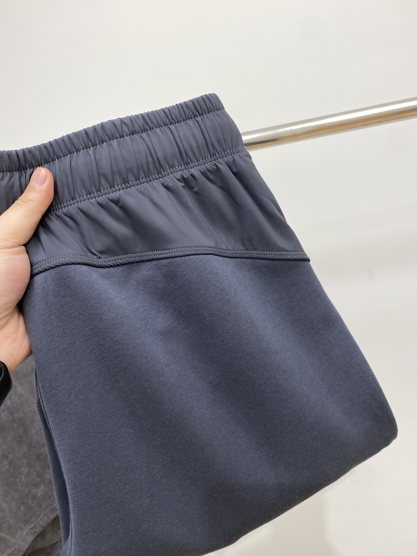 NO:137113,Archaeopteryx, 2025 hot casual pants, high elasticity, slimming, simple and versatile, with fine workmanship, every needle can be seen attentively. Many celebrities and internet celebrities love the most, lengthen their body proportions!  Micro-spin ^_^Comfortable fabric Details S- XXL,arc'teryx,alexander wang19860909始祖鸟、2025爆款休闲裤 高弹显瘦必爆简约百搭爆款,做工精细,每一针都看得到用心,超多明星网红最爱 拉长身材比例哦！微弹 ^_^舒适面料 细节体码数S- XXL,arc'teryx,alexander wang,Men's clothing