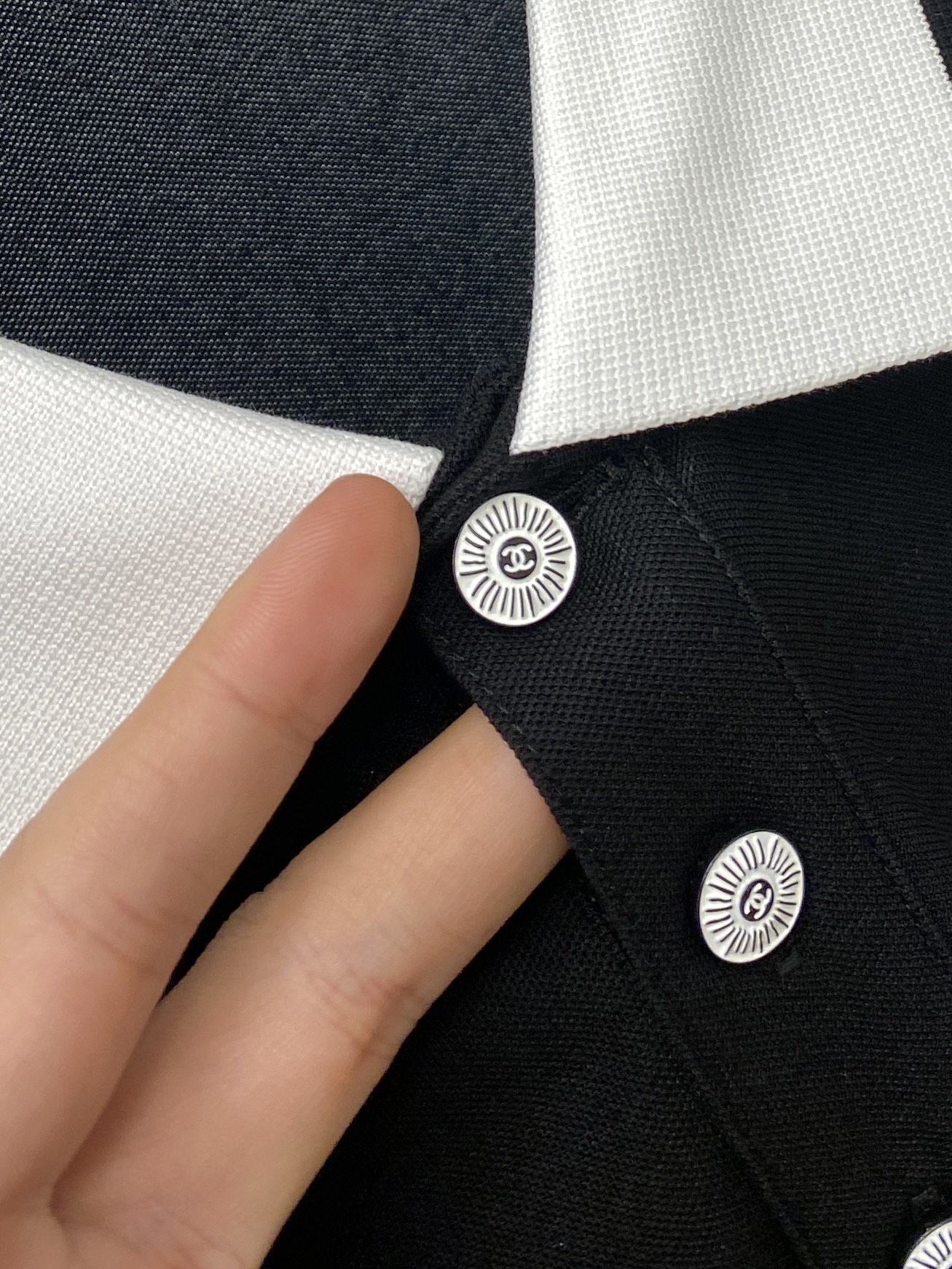Elegant Chanel Women's Black Polo Shirt with Embroidered Logo - Stylish and Versatile 5 i1744627563317 3269 0 3