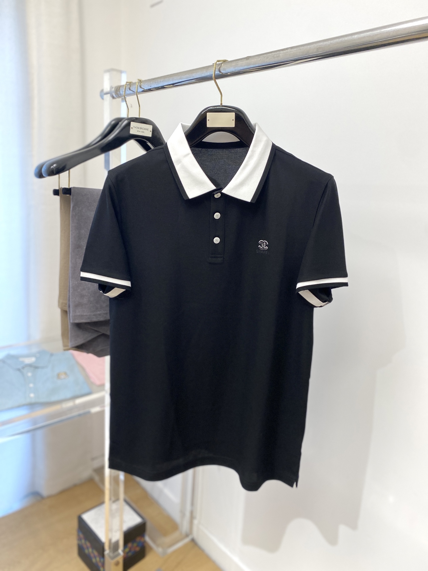 Elegant Chanel Women's Black Polo Shirt with Embroidered Logo - Stylish and Versatile 2 i1744627563721 7972 0 0