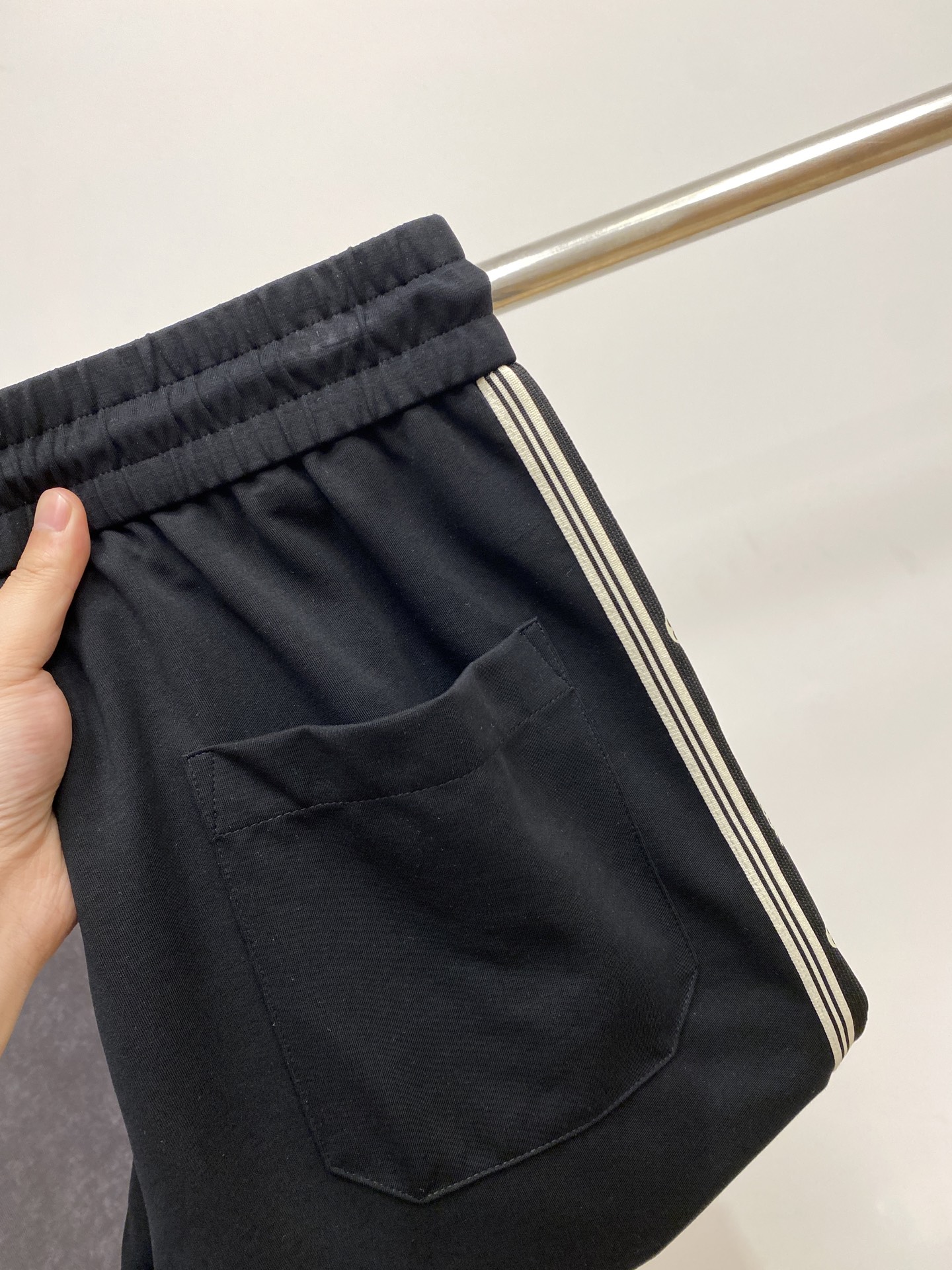 NO:145876,lululemon fashion brand, 2025 hot casual pants, high elasticity and slimming, simple and versatile, with fine workmanship, every needle can be seen attentively, and many celebrity celebrities love the most, lengthen the body proportions!  Micro-spin ^_^Comfortable fabric Detailed body code M- XXXL,,alexander wang19860909lululemon 时尚潮牌、2025爆款休闲裤 高弹显瘦必爆简约百搭爆款,做工精细,每一针都看得到用心,超多明星网红最爱 拉长身材比例哦！微弹 ^_^舒适面料 细节体码数M- XXXL,,alexander wang,Men's clothing