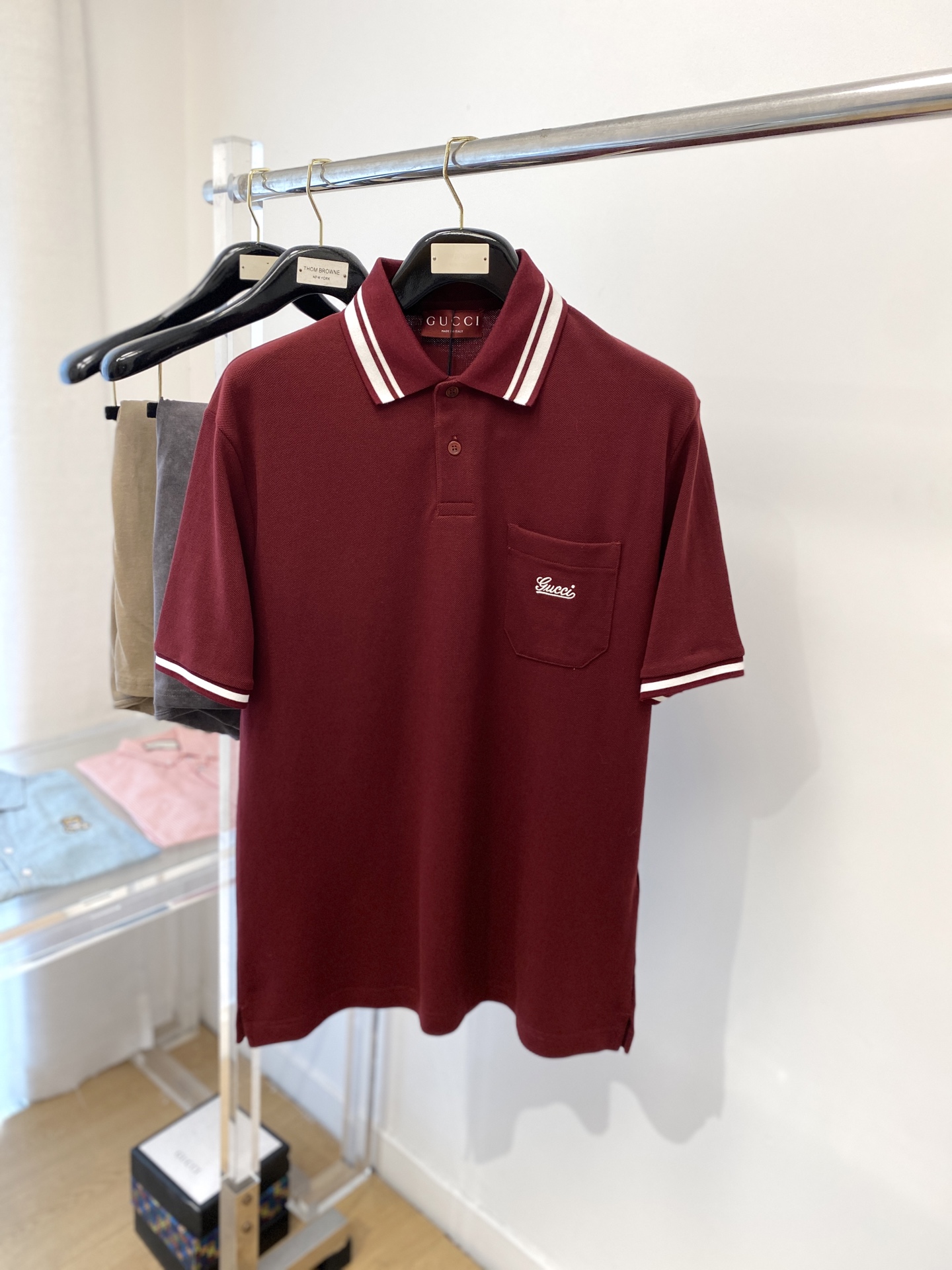 NO:154862,Guqi, 2025 new short-sleeved T-shirt, handsome and fashionable, exquisite embroidered letter logo on the chest, simple and versatile style. The fabric cotton is not only crisp, maintains the trendy silhouette, but also comfortable to wear, and the yarn is more delicate, S-XL, T-shirt,tees, t-shirt,alexander wang19860909古奇、2025新品短袖T恤,帅气时尚,胸前精致刺绣字母logo,简约百搭款.面料棉 不仅挺括,保持潮流的廓形,又穿着舒适,纱织更细腻,码数S-XL,,T-shirt,tees，t-shirt,alexander wang,Men's clothing