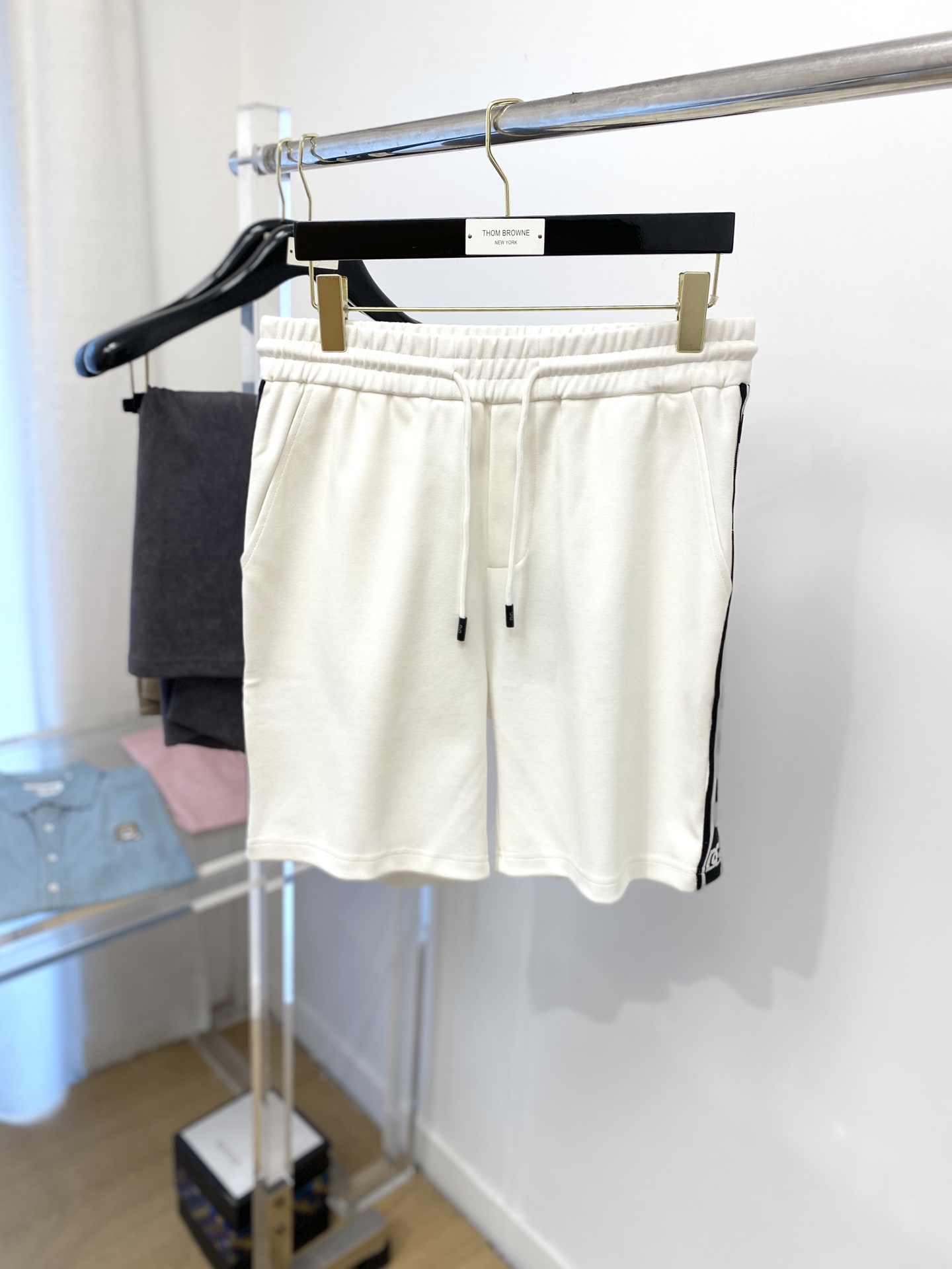 NO:159472,DG, 2025 hot casual shorts, high elasticity and slimming, simple and versatile, with fine workmanship, every needle can be seen with care, many celebrity celebrities love the most, lengthen the body proportions!  Micro-spin ^_^Comfortable fabric Details M-3XL, Dolce & Gabbana, shorts, alexander wang19860909DG、2025爆款休闲短裤 高弹显瘦必爆简约百搭爆款,做工精细,每一针都看得到用心,超多明星网红最爱 拉长身材比例哦！微弹 ^_^舒适面料 细节体码数M-3XL,,Dolce&Gabbana,shorts,alexander wang,Men's clothing