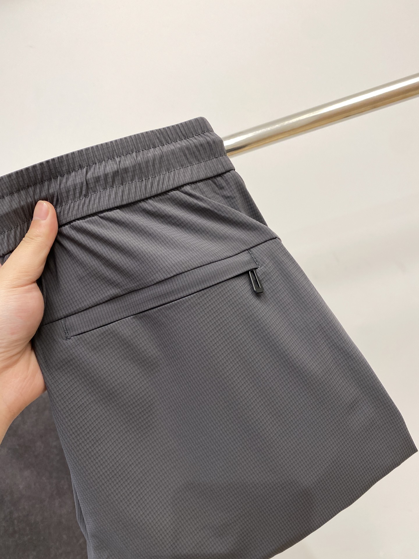 NO:159466,KAILAS fashion brand, 2025 hot casual pants, high elasticity and slimming, simple and versatile, with fine workmanship, every needle can be seen attentively, and many celebrity internet celebrities love the most, lengthen the body proportions!  Micro-spin ^_^Comfortable fabric Details M-3XL, alexander wang19860909KAILAS 时尚潮牌、2025爆款休闲裤 高弹显瘦必爆简约百搭爆款,做工精细,每一针都看得到用心,超多明星网红最爱 拉长身材比例哦！微弹 ^_^舒适面料 细节体码数M-3XL,,alexander wang,Men's clothing