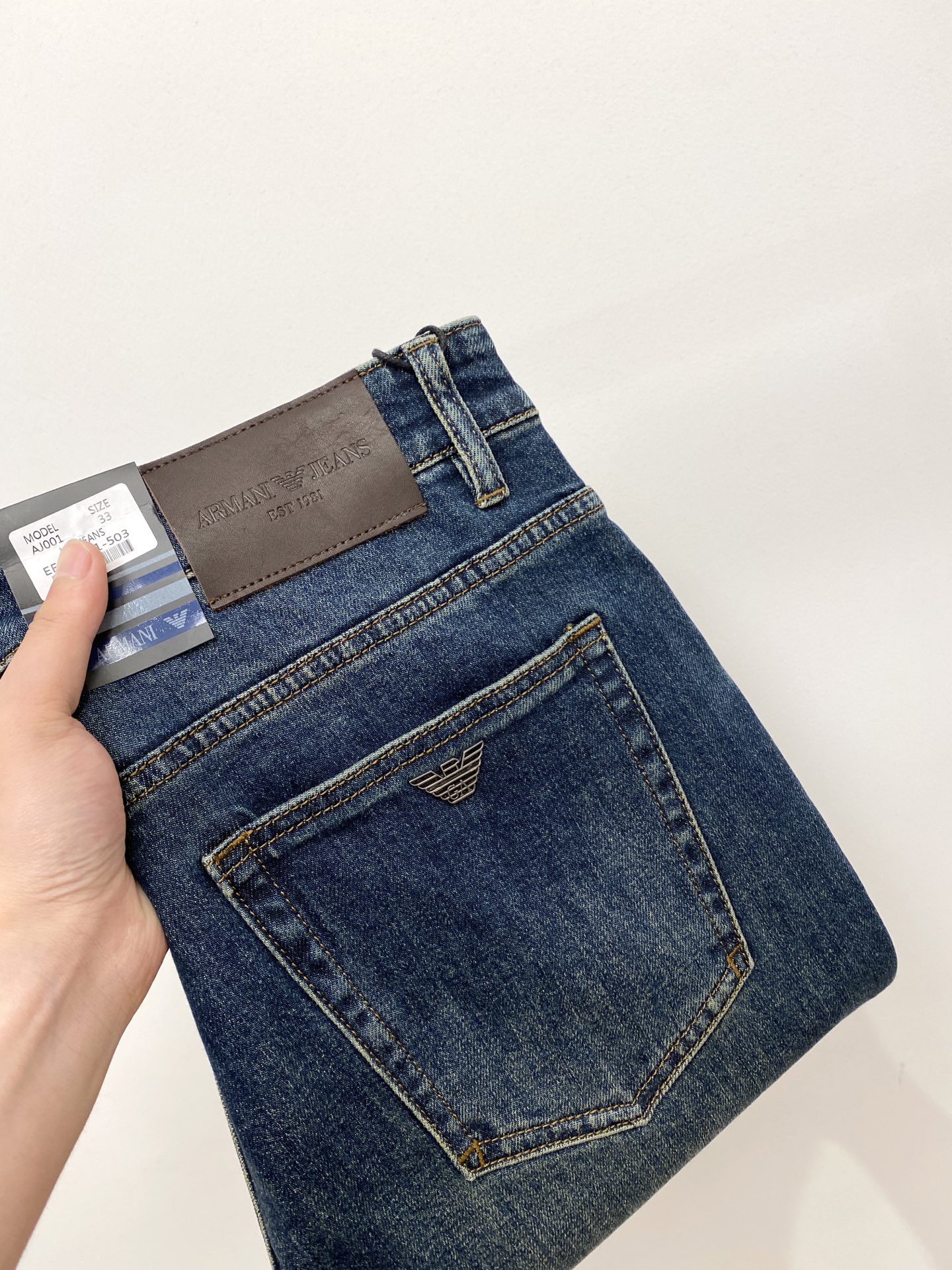 NO:421554,Armani, 2025 latest products, special counters are available at the same time, original singles, washable casual jeans, imported original washable elastic fabric, comfortable and elastic, original hardware and auxiliary decorative logo, super positive style, extremely high grade, counter quality, fashionable and stylish upper body, 29-38,,armani, jeans, alexander wang19860909阿玛尼、2025最新品,专柜同步有售,原单狠货,水洗休闲牛仔裤,进口原版水洗弹力面料,舒适有弹性,原版五金辅料装饰logo,版型超正,档次极高,专柜品质,上身时尚有型,码数29-38,,armani,jeans,alexander wang,Men's clothing