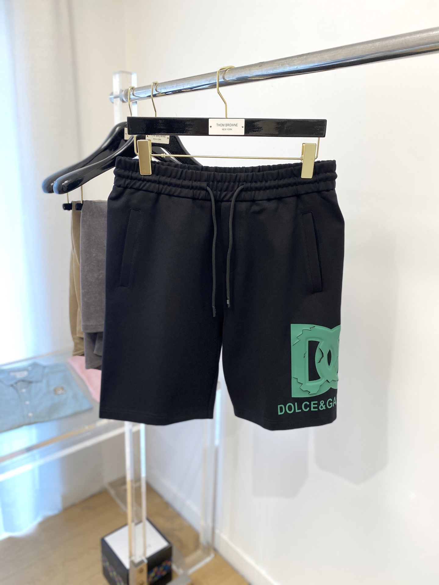 NO:421619,DG, 2025 hot casual shorts, high elasticity and slimming, simple and versatile, with fine workmanship, every needle can be seen with care, many celebrity celebrities love the most, lengthen the body proportions!  Micro-spin ^_^Comfortable fabric Details M-3XL, loro piana, shorts, alexander wang19860909DG、2025爆款休闲短裤 高弹显瘦必爆简约百搭爆款,做工精细,每一针都看得到用心,超多明星网红最爱 拉长身材比例哦！微弹 ^_^舒适面料 细节体码数M-3XL,,loro piana,shorts,alexander wang,Men's clothing