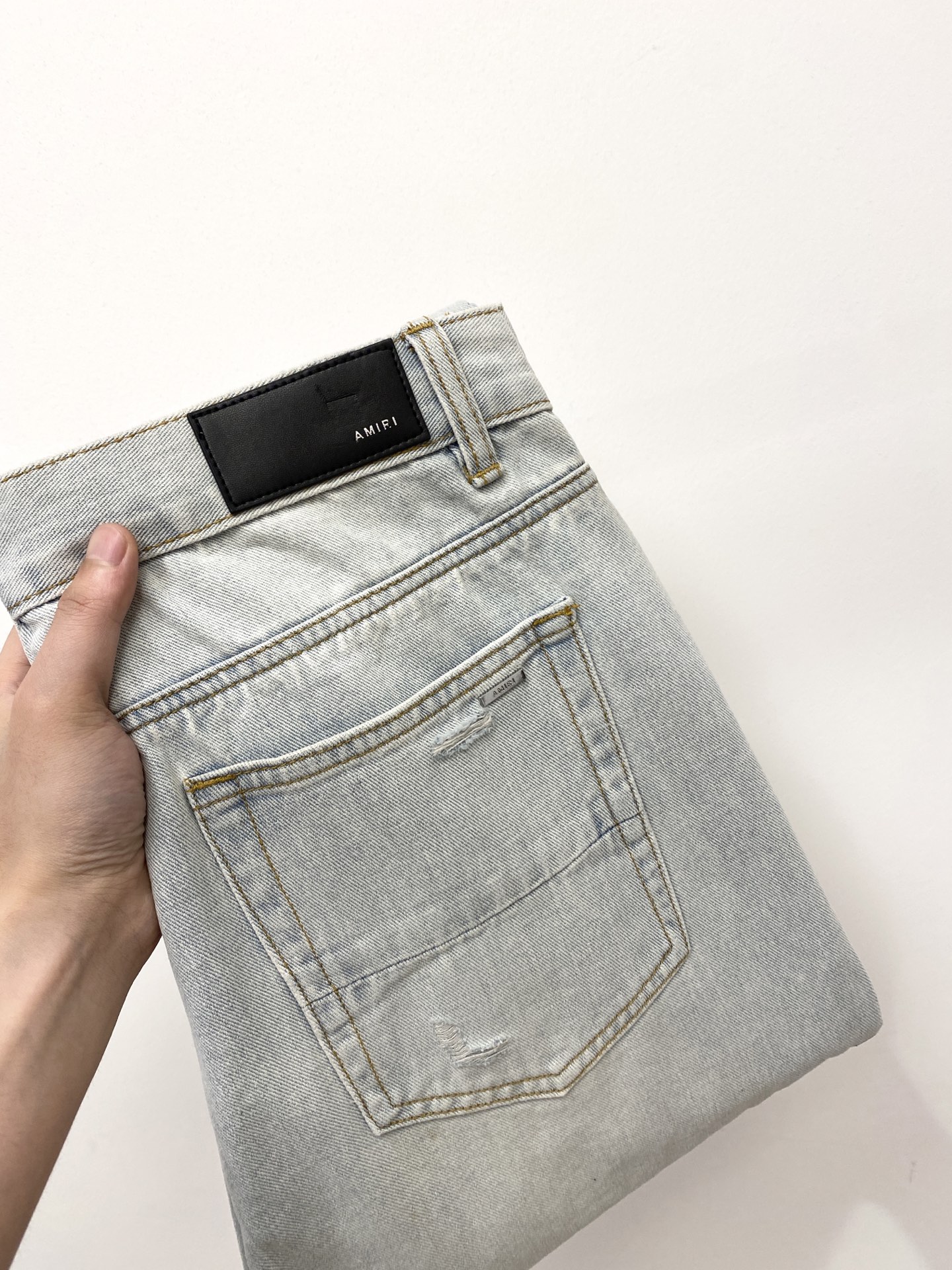 AMIRI、2025最新品，专柜同步有售，原单狠货，水洗休闲牛仔裤，进口原版水洗弹力面料，舒适有弹性，原